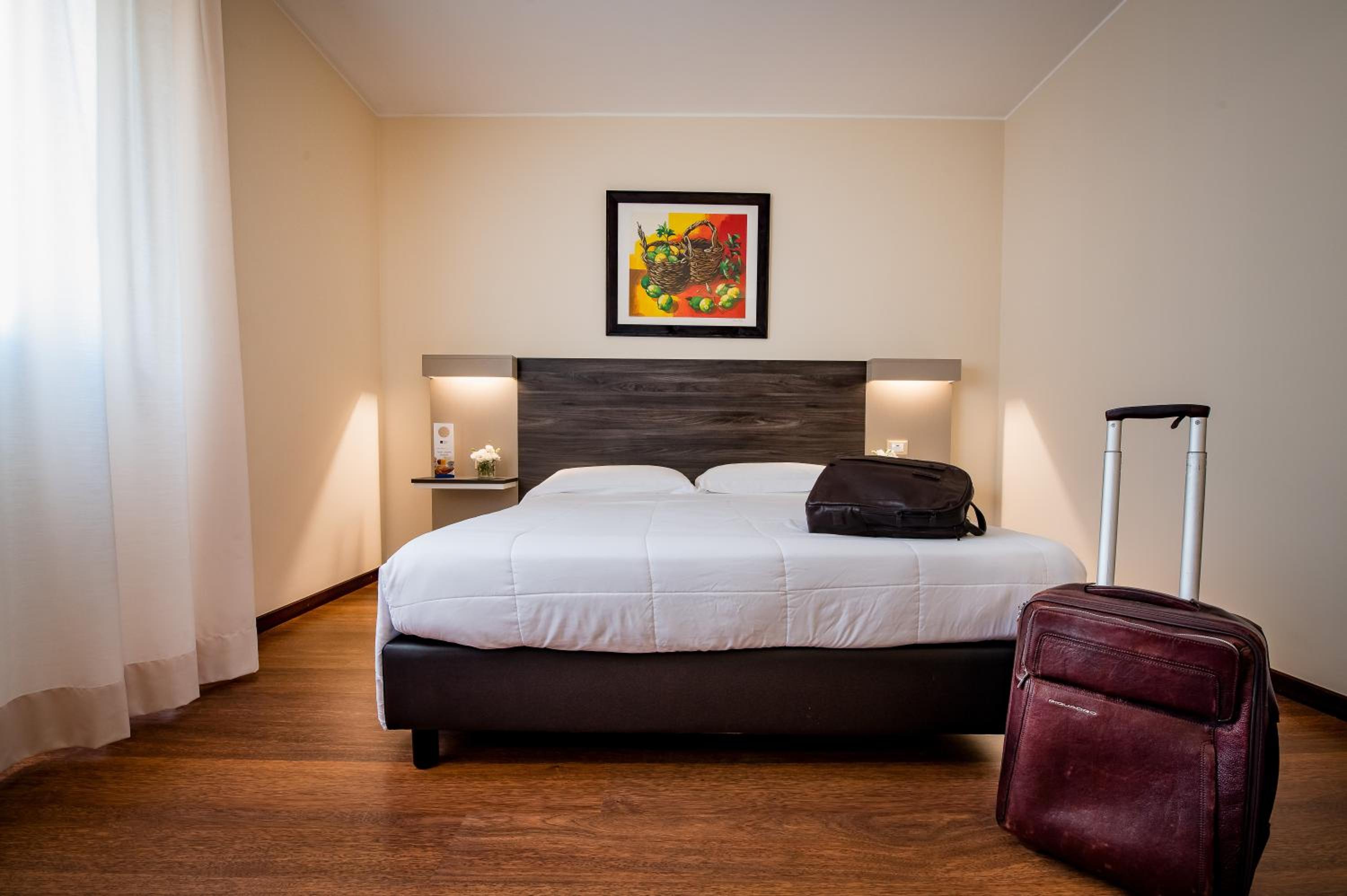 Superior Twin Room - Photo 1