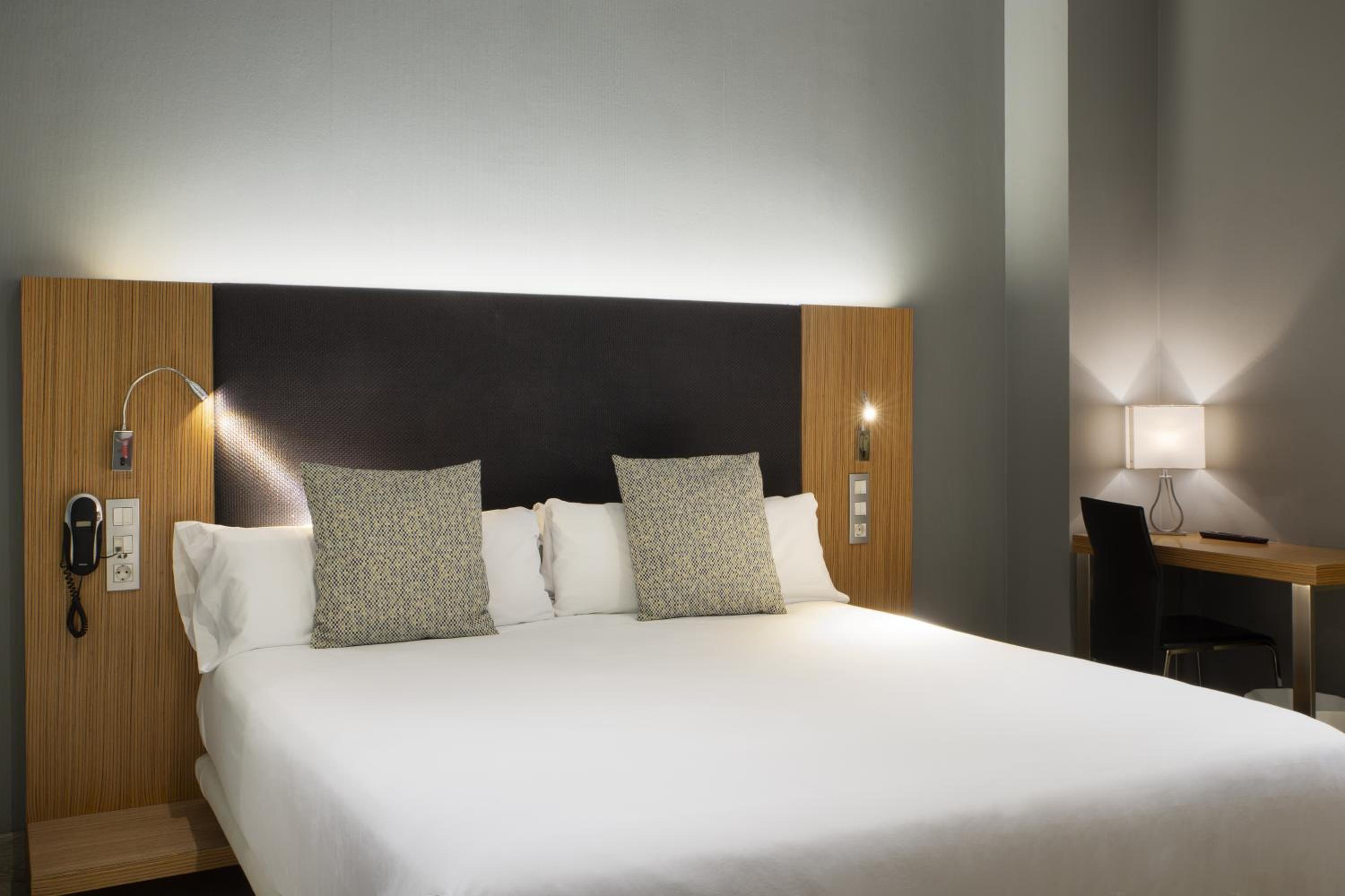 Quadruple Room (4 Adults) - Photo 1
