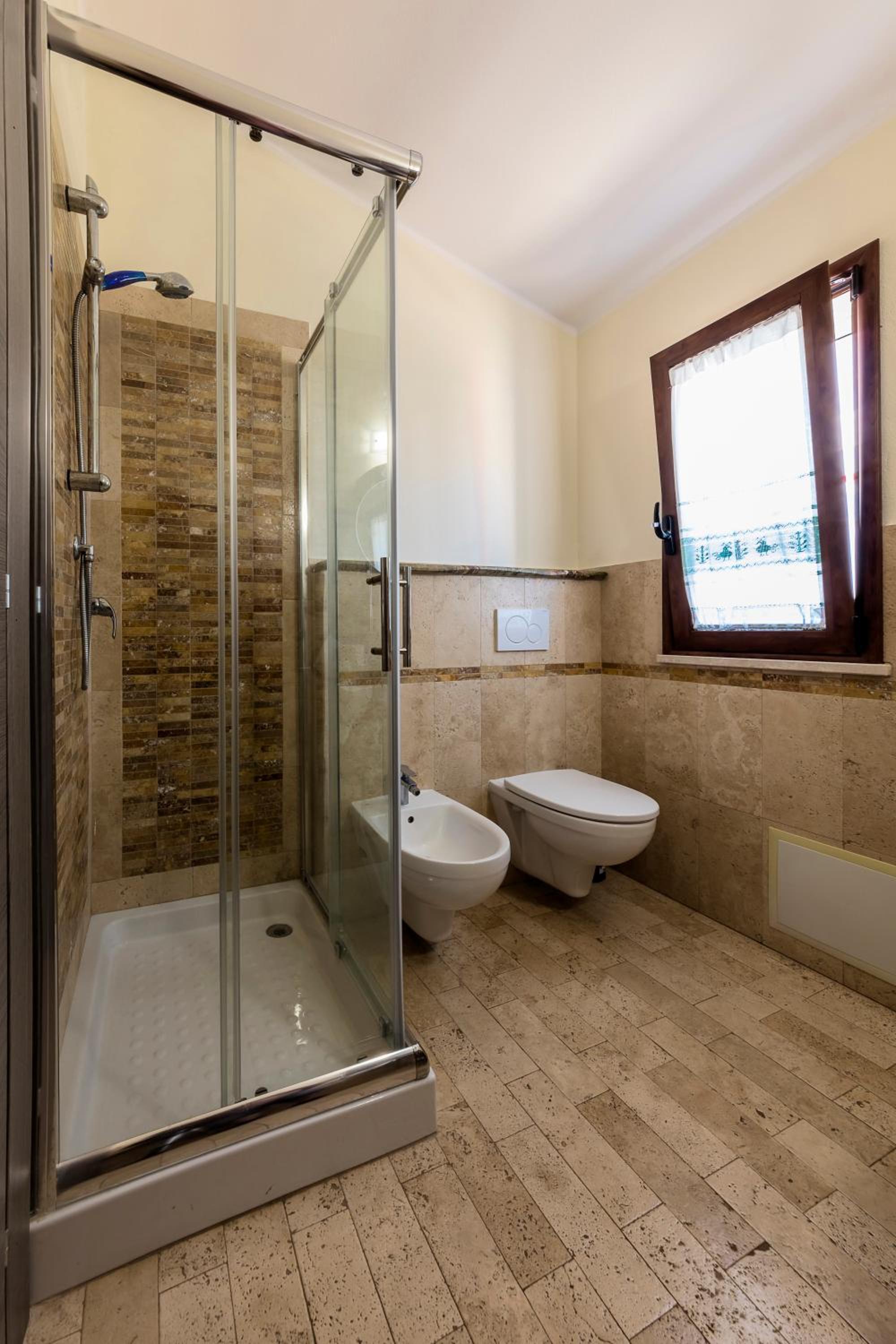 Deluxe Double Room with Balcony photo 2