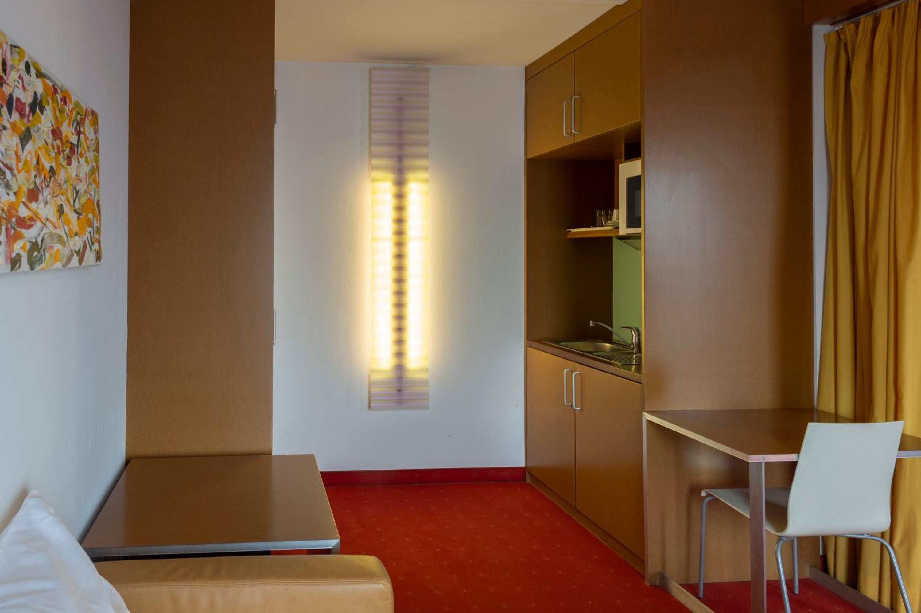 Apartment - Photo 14