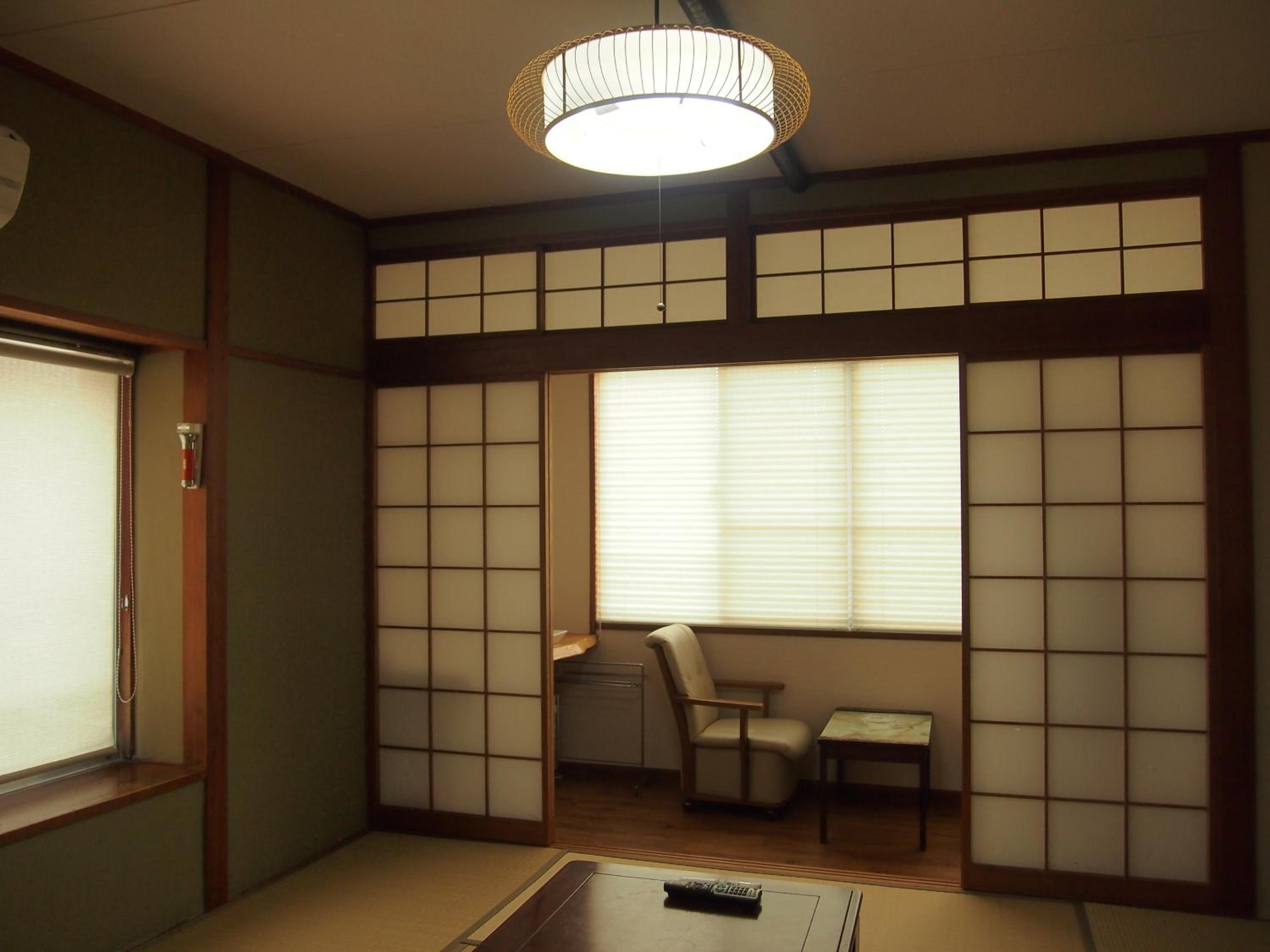 Japanese-Style Triple Room with Shared Bathroom photo 2
