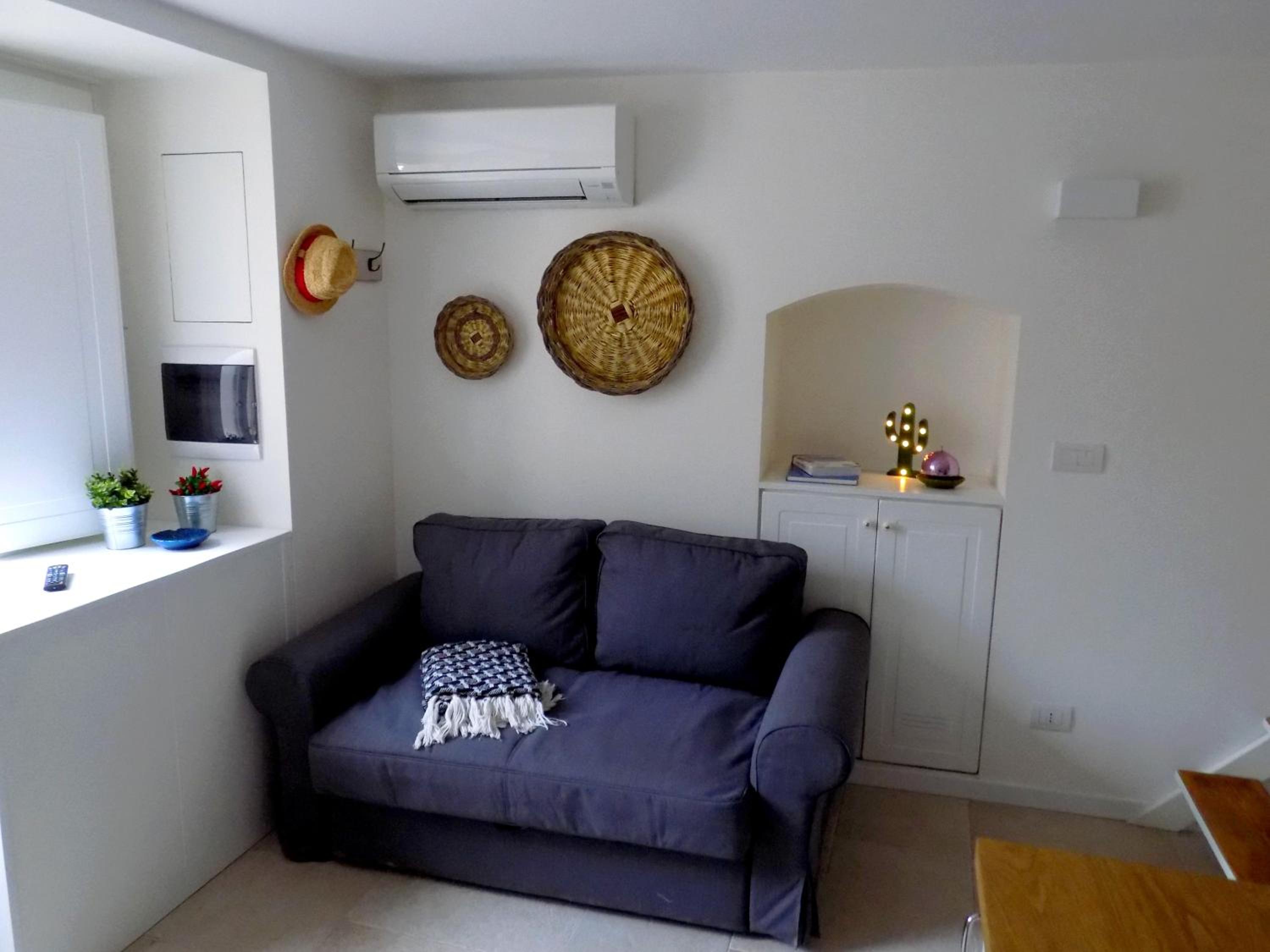 One-Bedroom Apartment - Photo 16