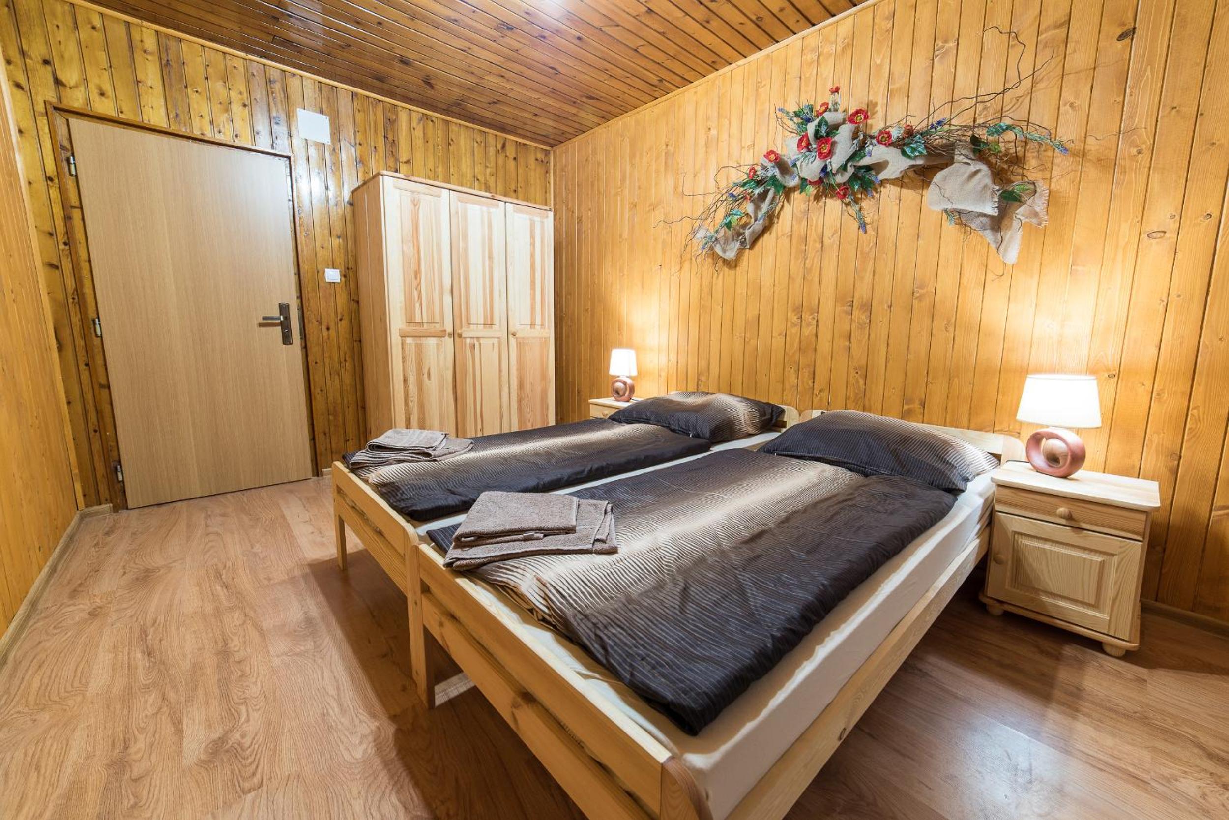 One-Bedroom Apartment - Photo 1