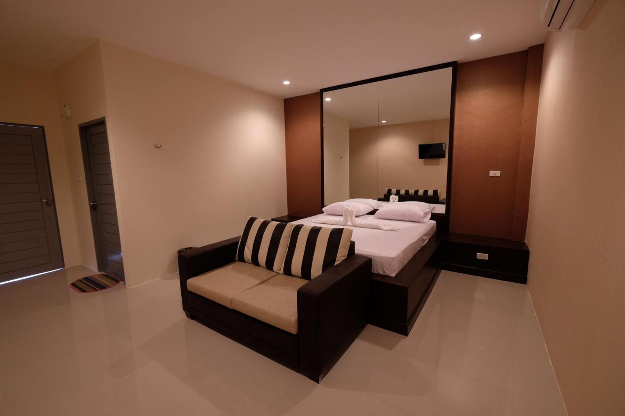 Standard Double Room - Photo 2