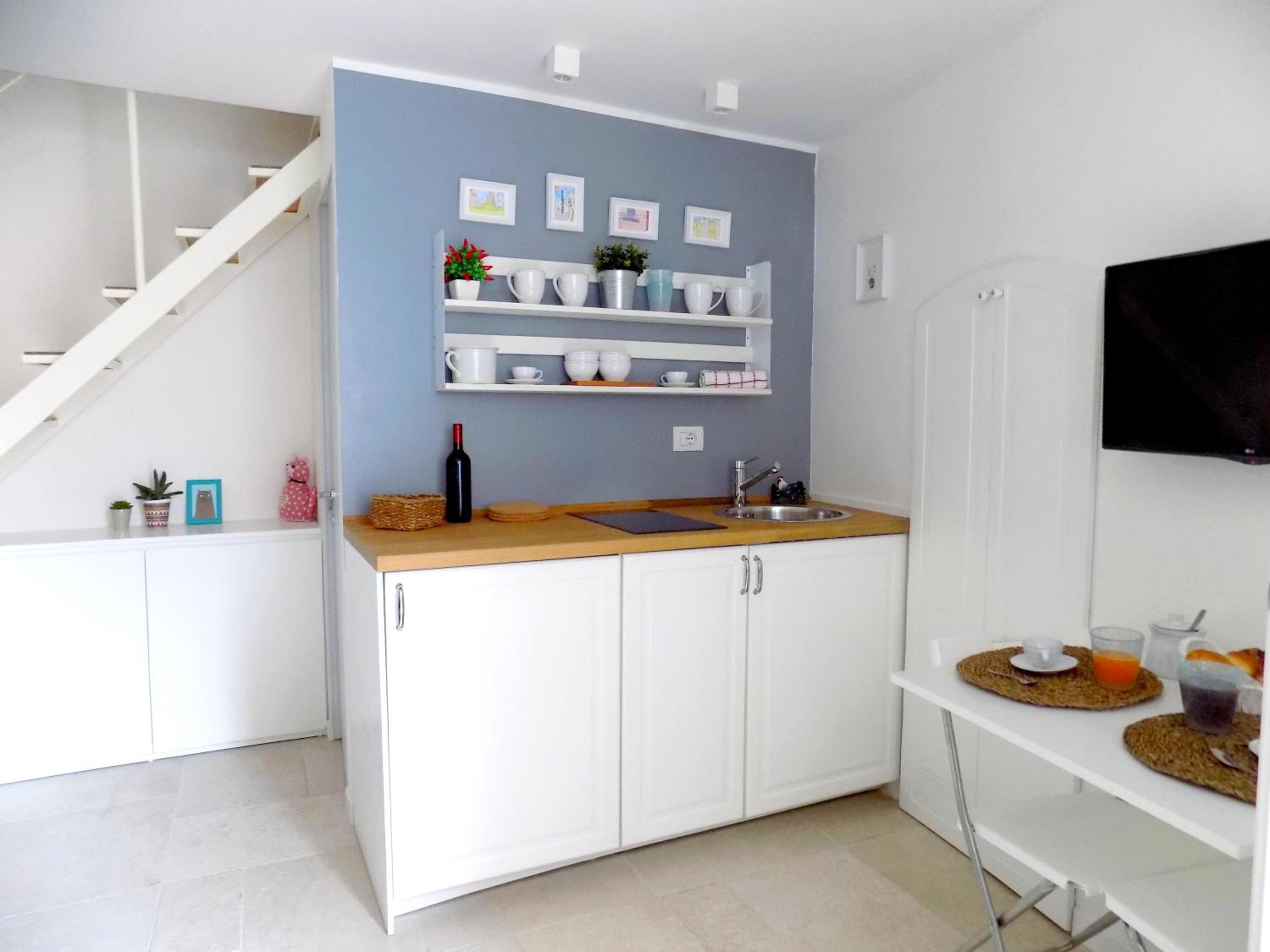 One-Bedroom Apartment - Photo 37