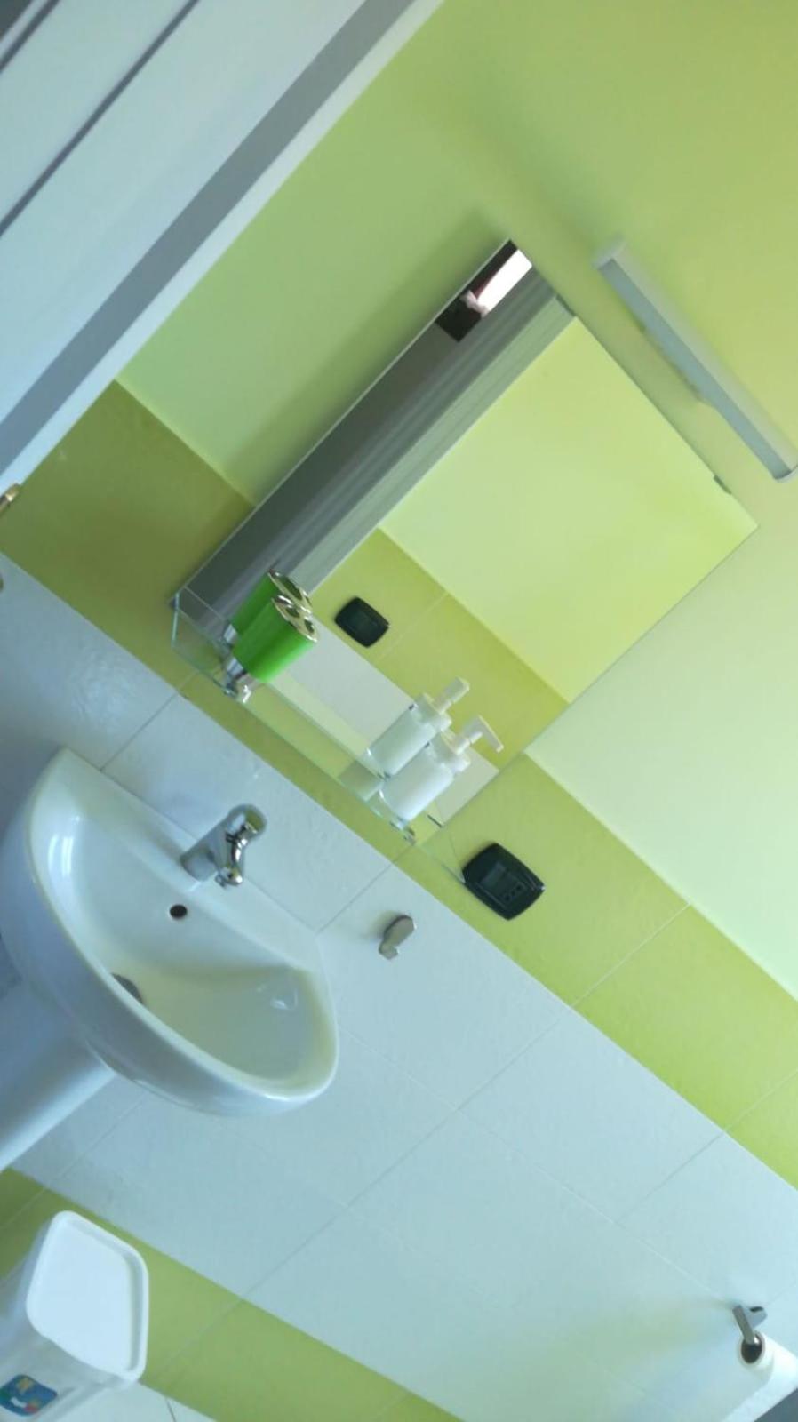Double Room with Private Bathroom - Photo 2