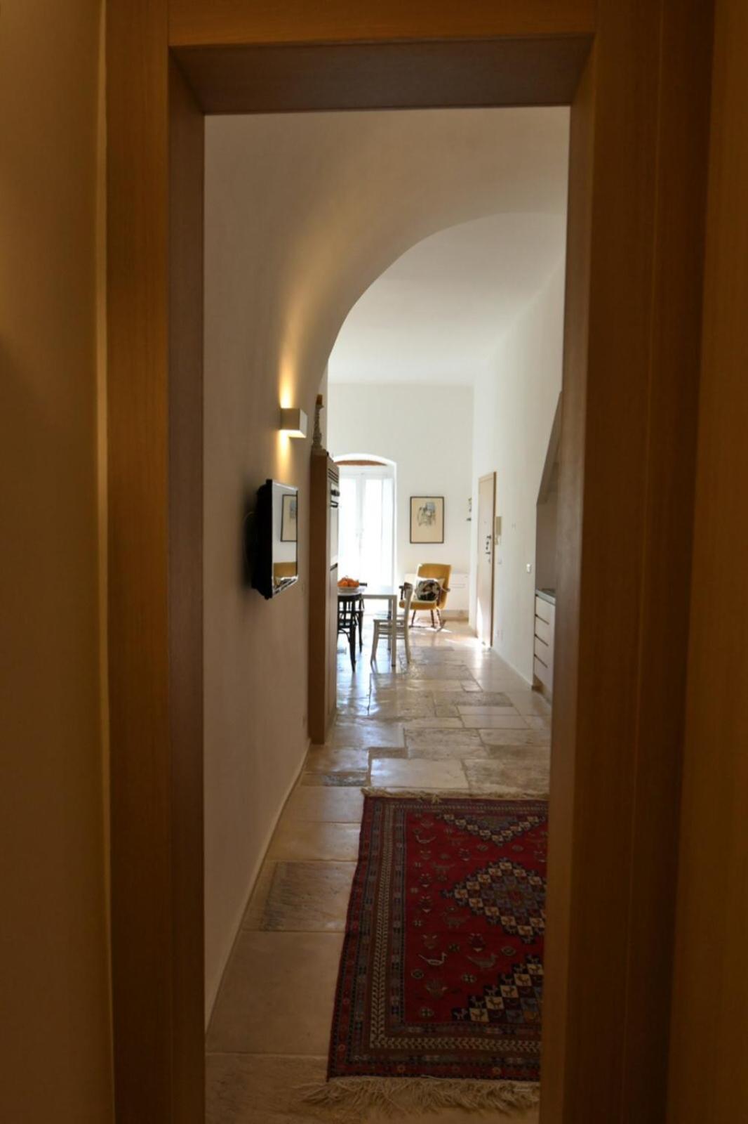 Apartment photo 2