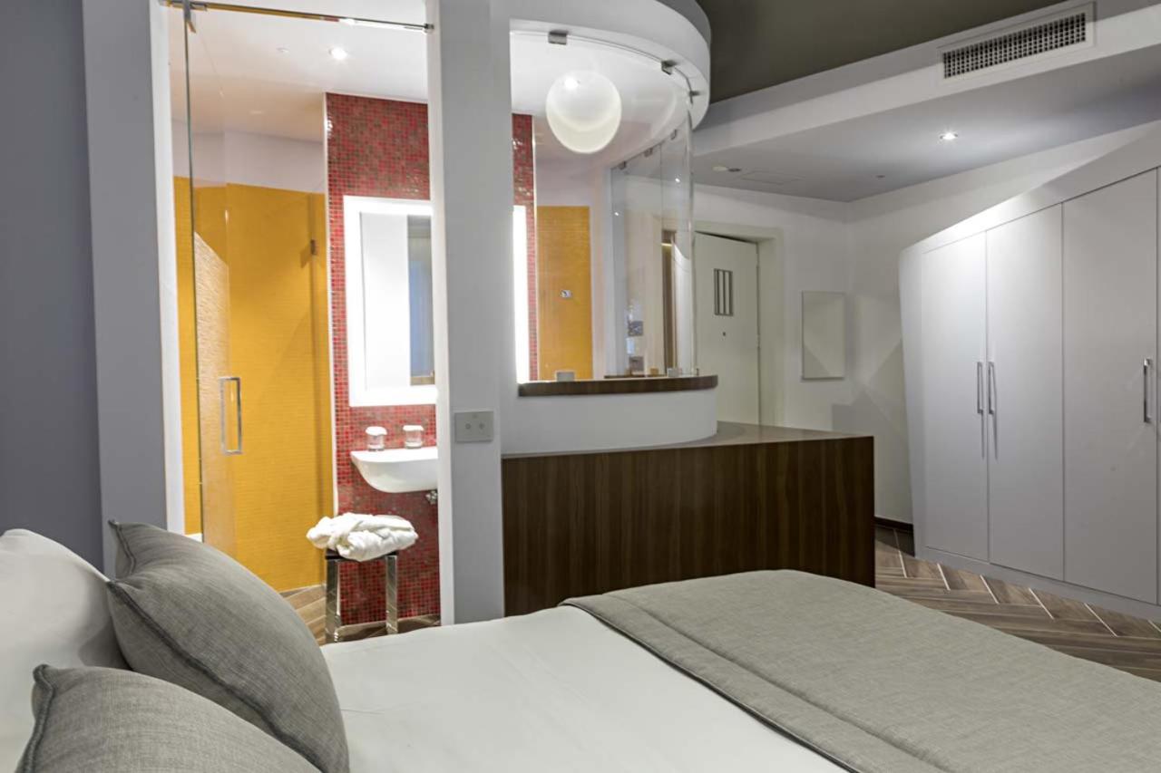 Deluxe Room - Photo 1
