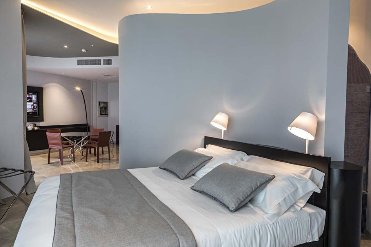 Suite - Photo 5