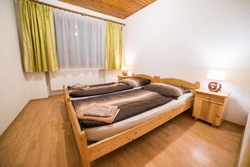Double Room with Extra Beds photo 1