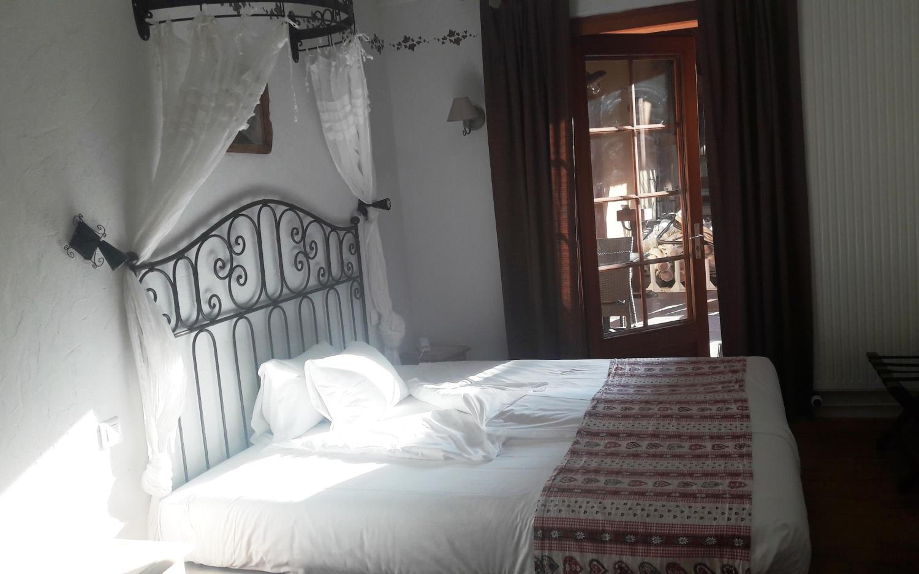 Budget Twin Room photo 2