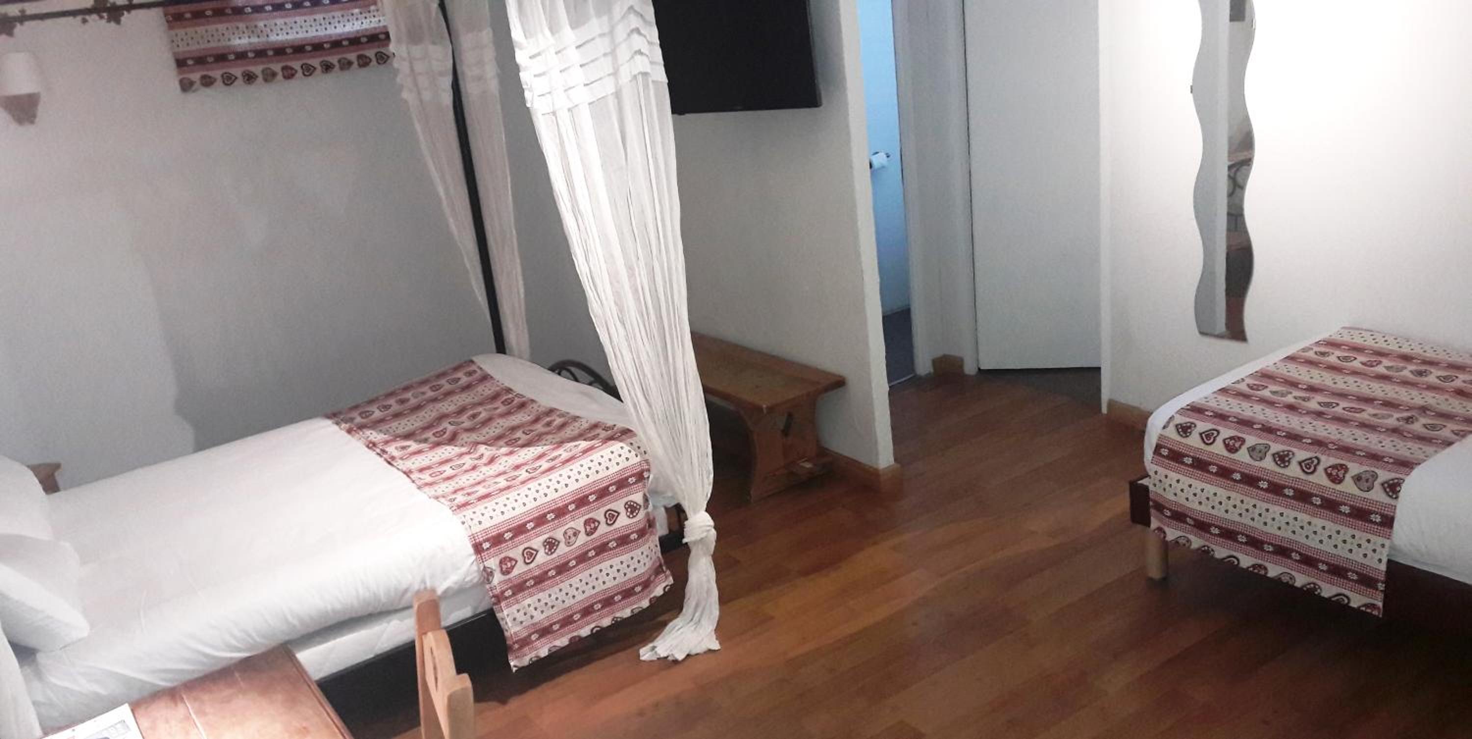 Budget Triple Room - Photo 2