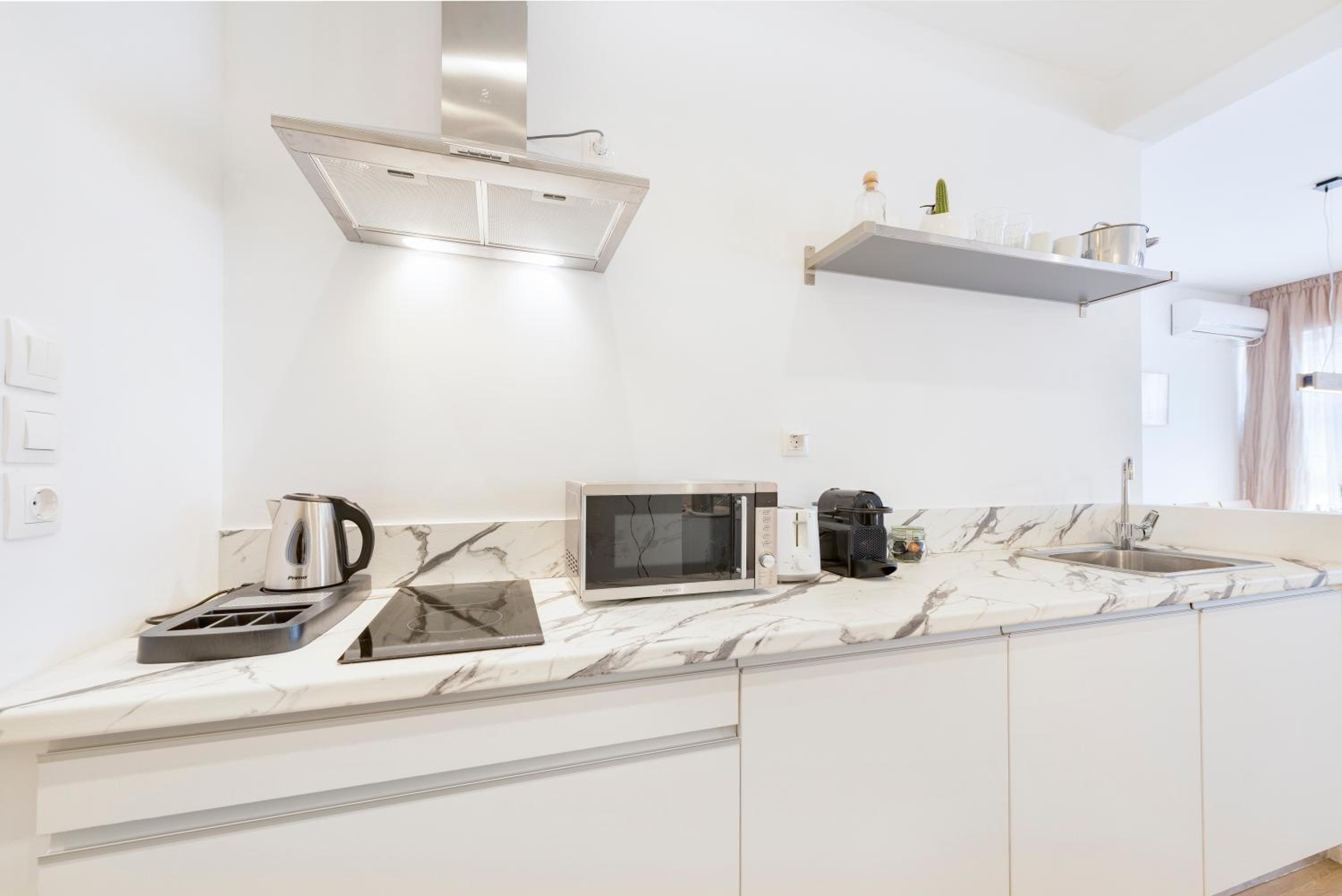 Two-Bedroom Apartment - Photo 19