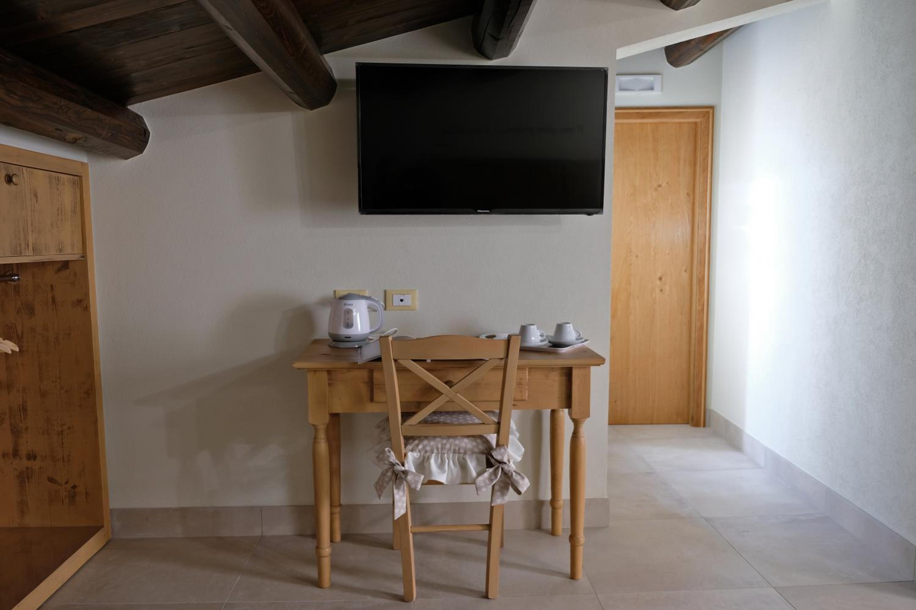 Triple Room with Terrace - Photo 3