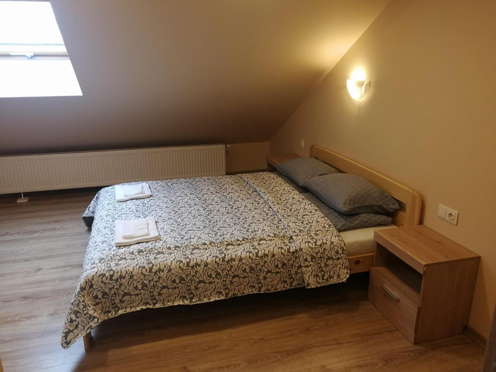 Standard Queen Room photo 2