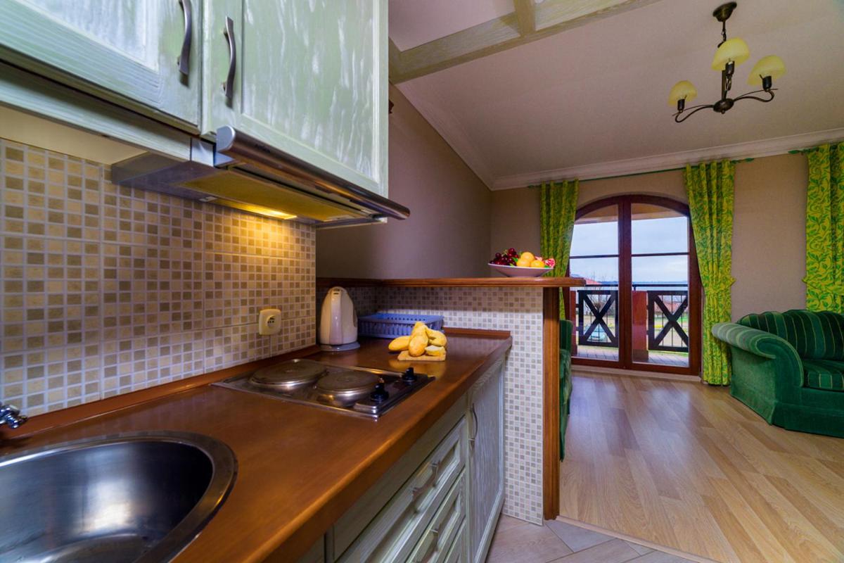 Apartment with Balcony - Photo 27