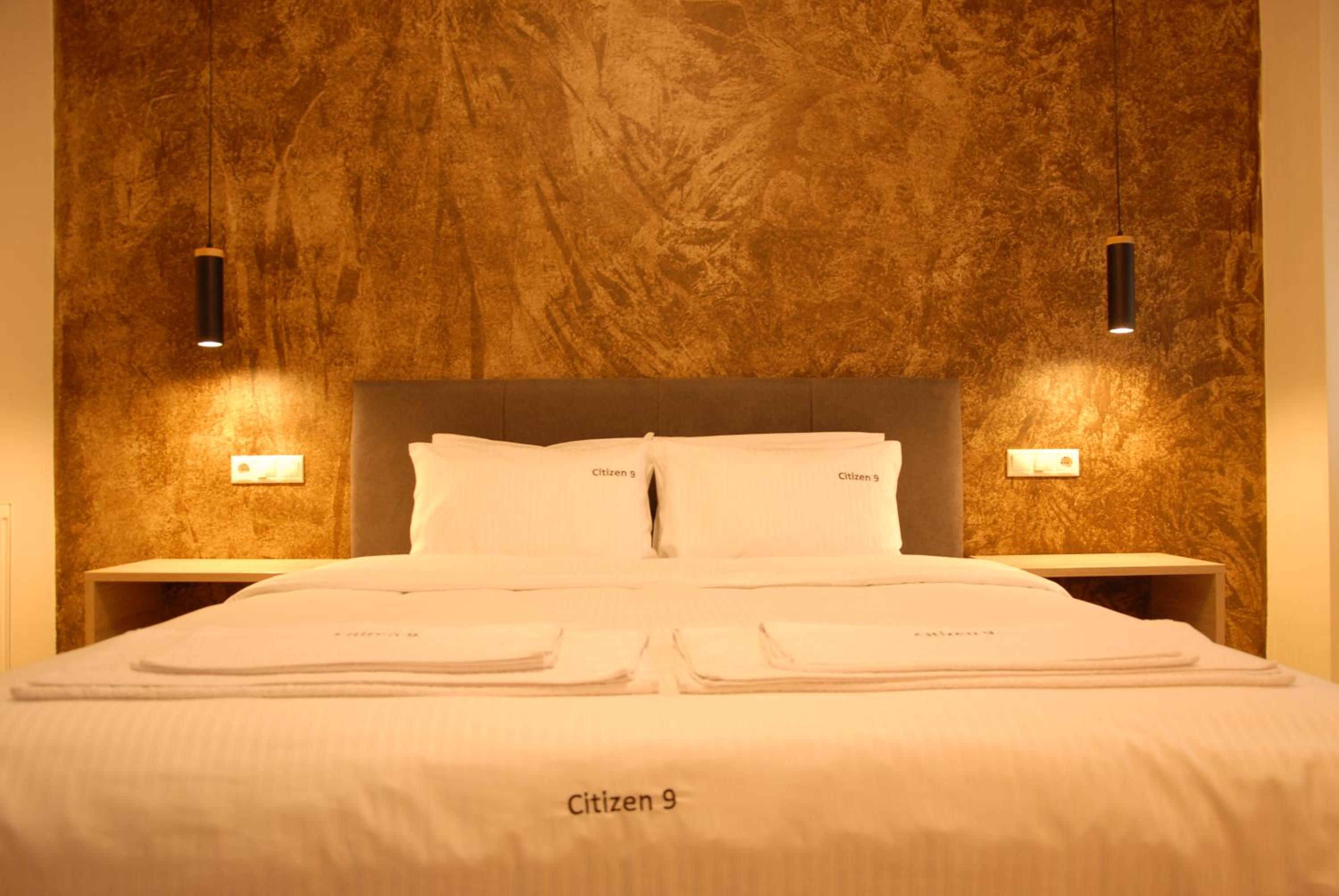 Standard Double Room - Photo 12