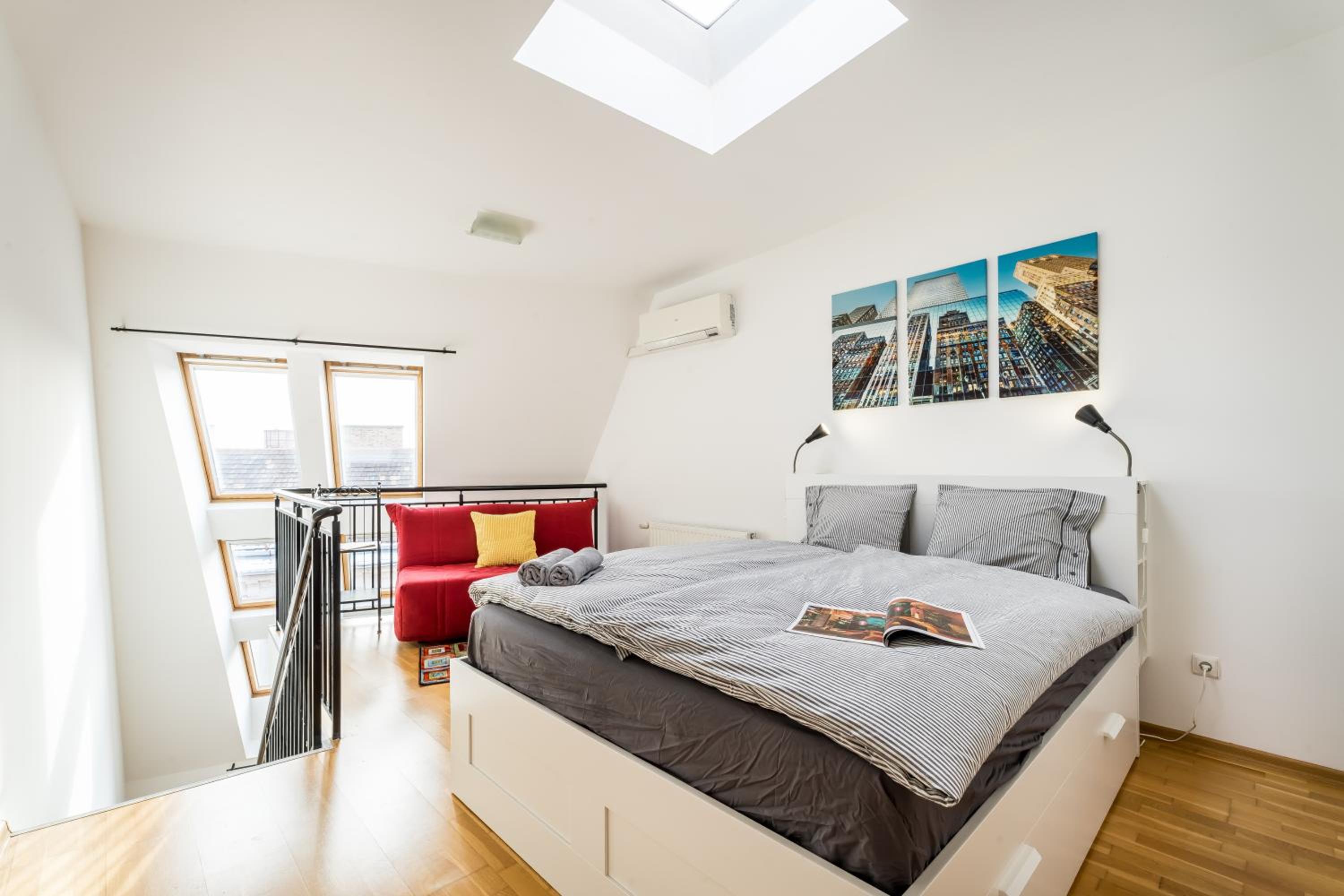 Apartment - Photo 19