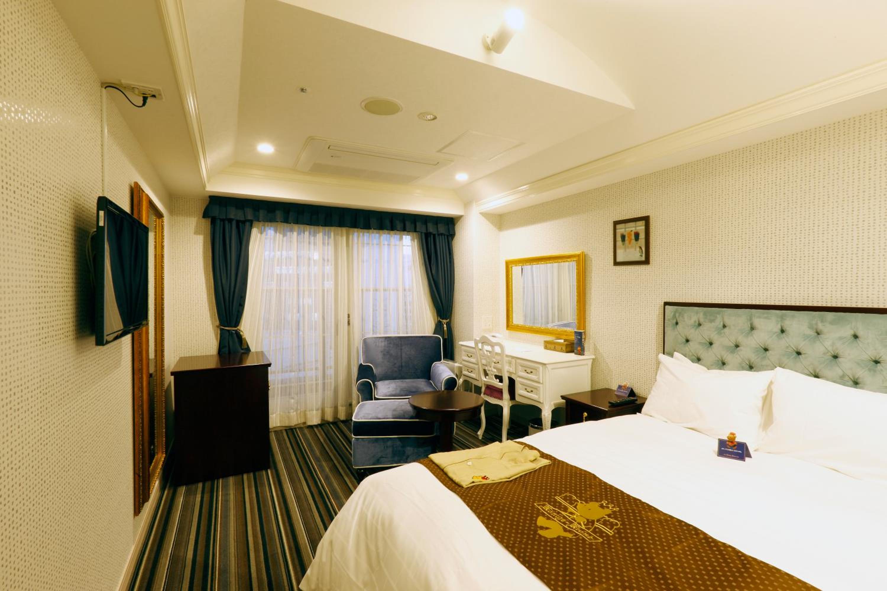 Double Room with Small Double Bed with Balcony photo 3