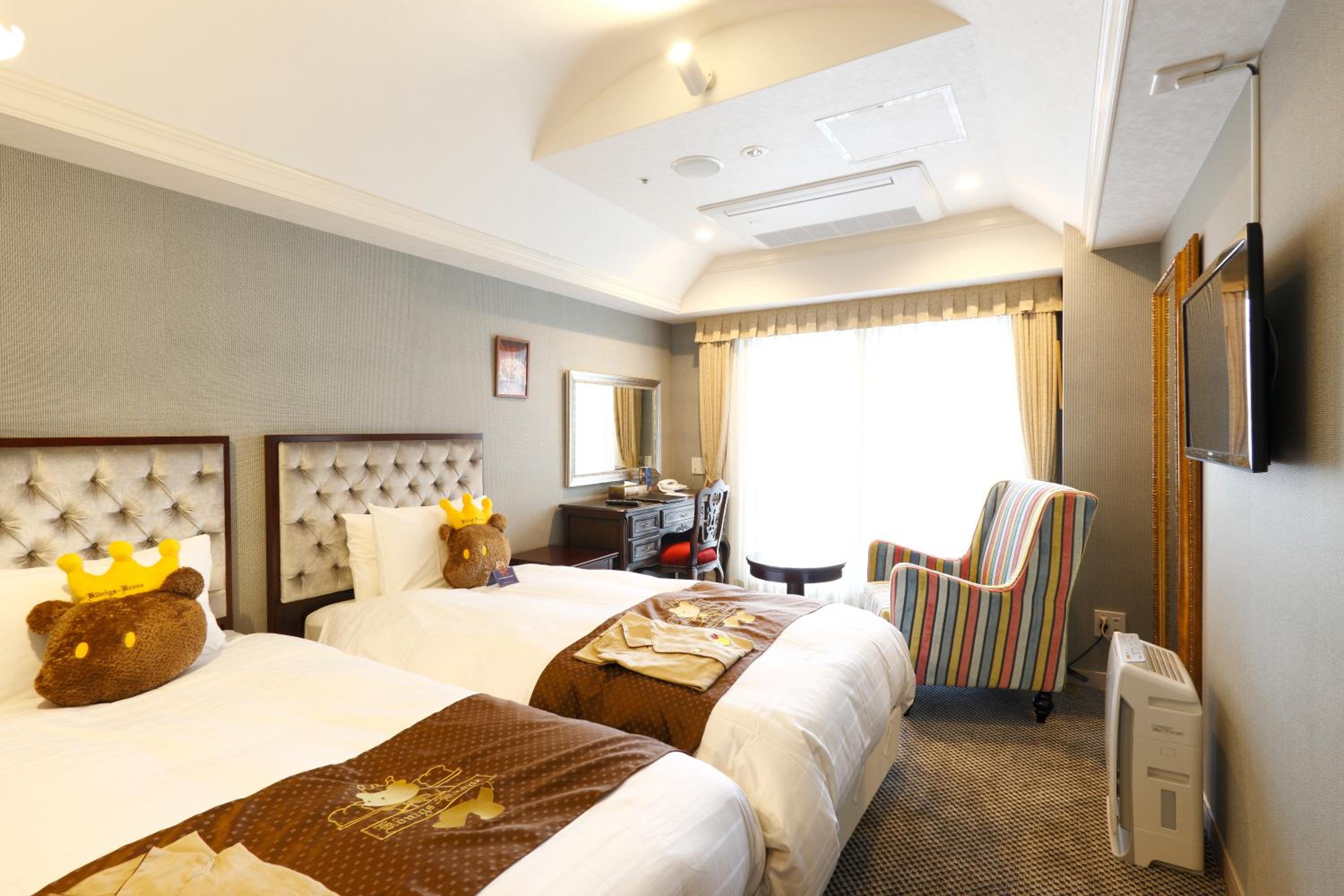 Standard Twin Room with Balcony photo 2