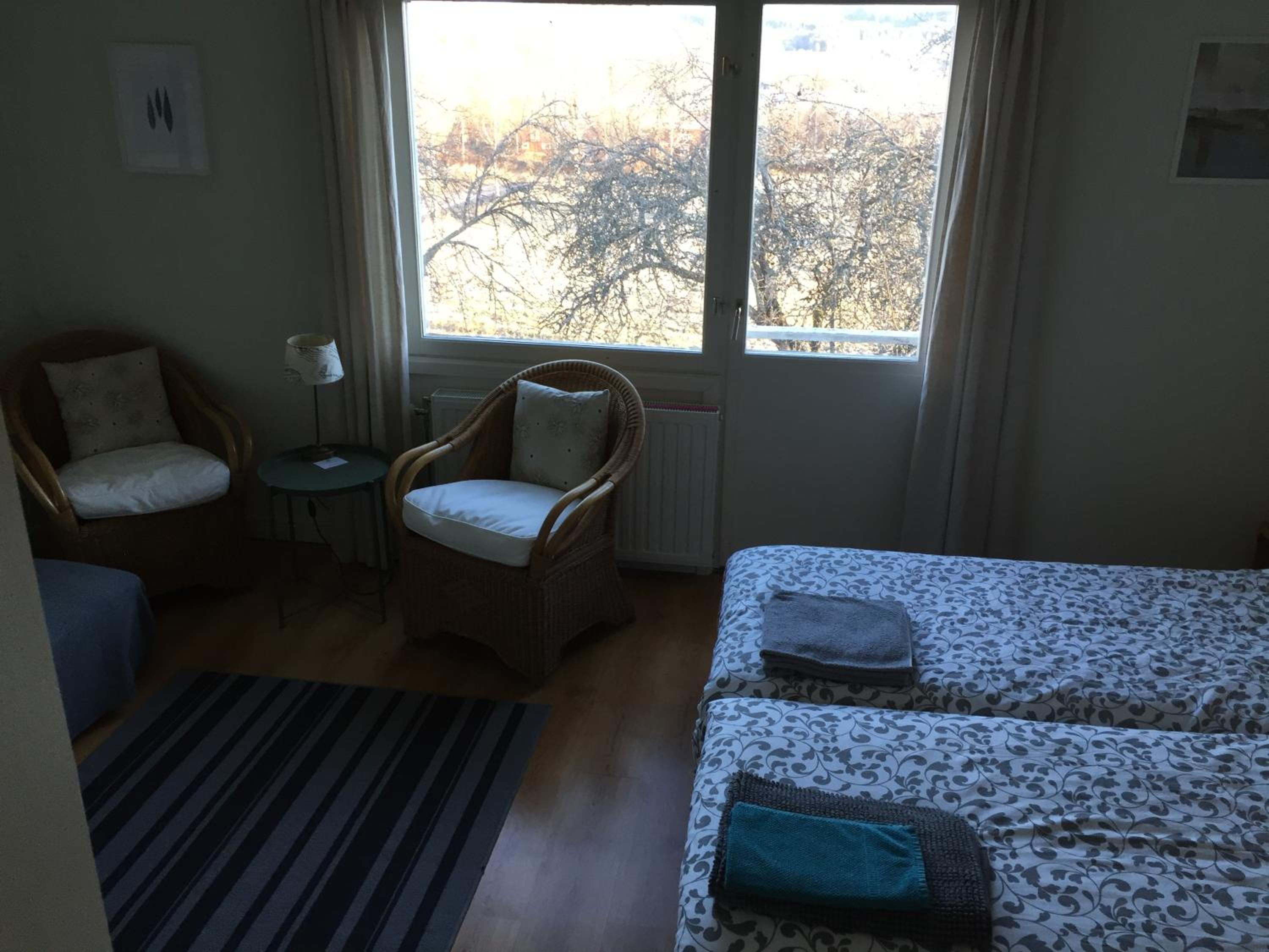 Apartment with Lake View - Photo 4