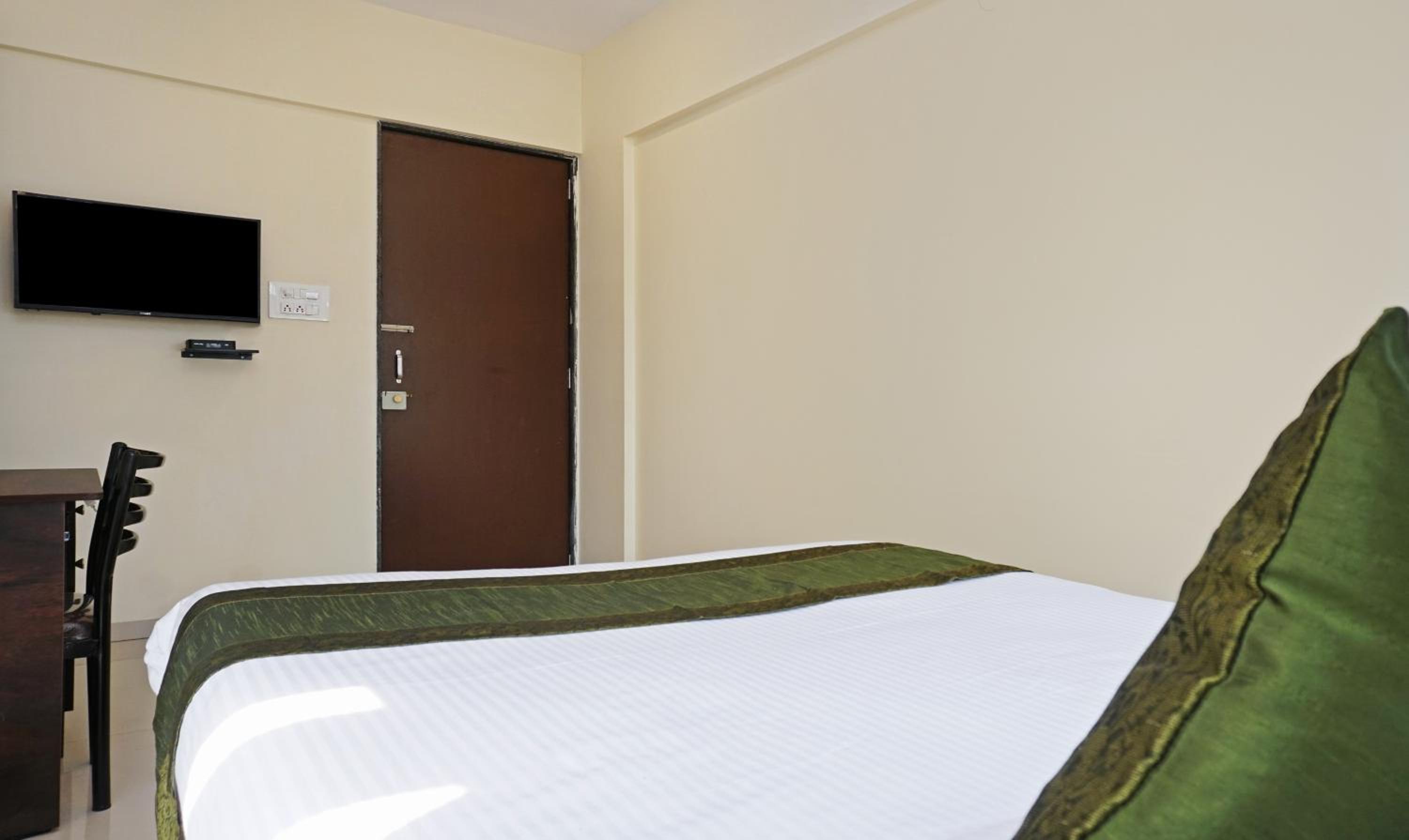 Deluxe Double Room - Photo 3