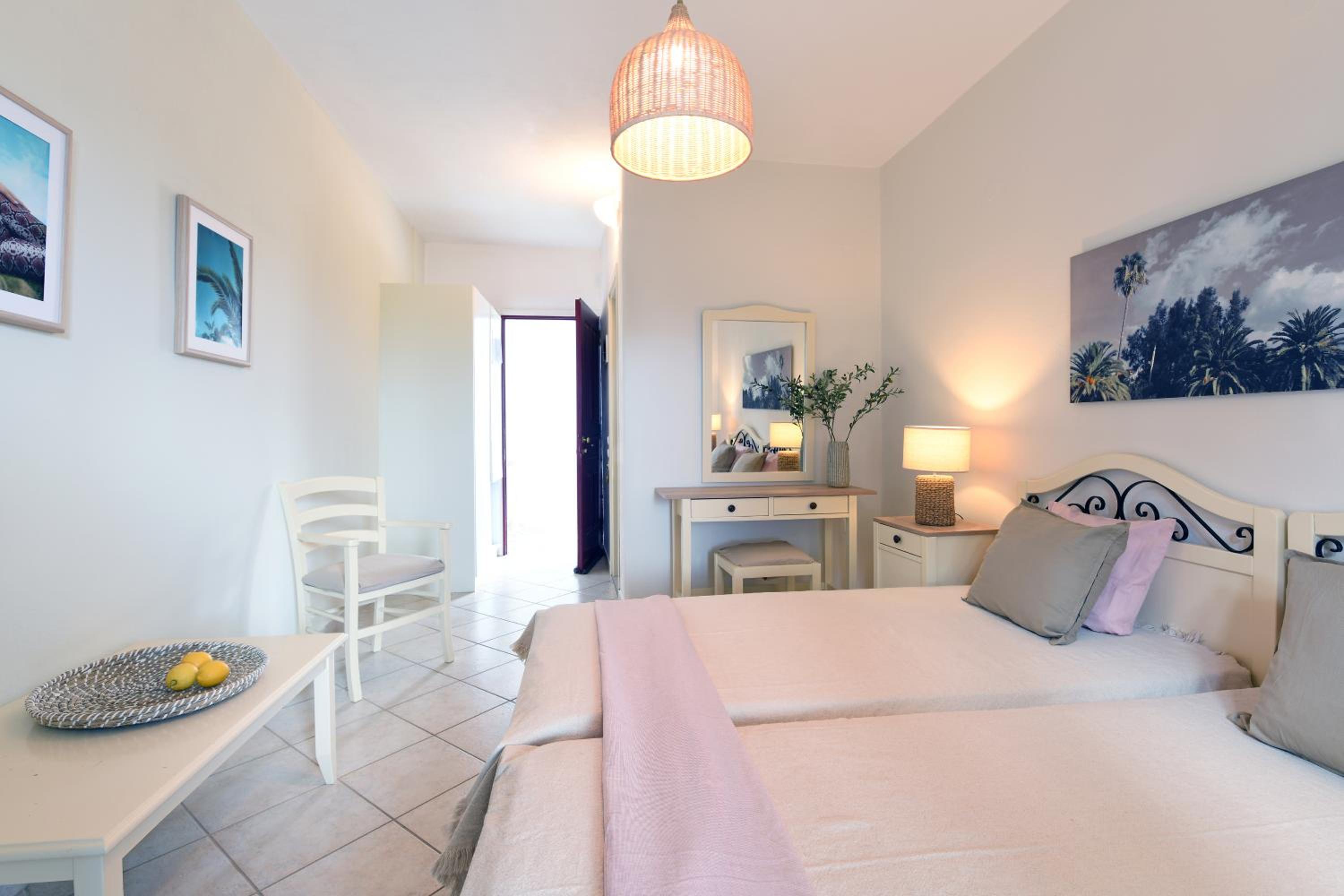 Standard Double or Twin Room with Garden View - Photo 1