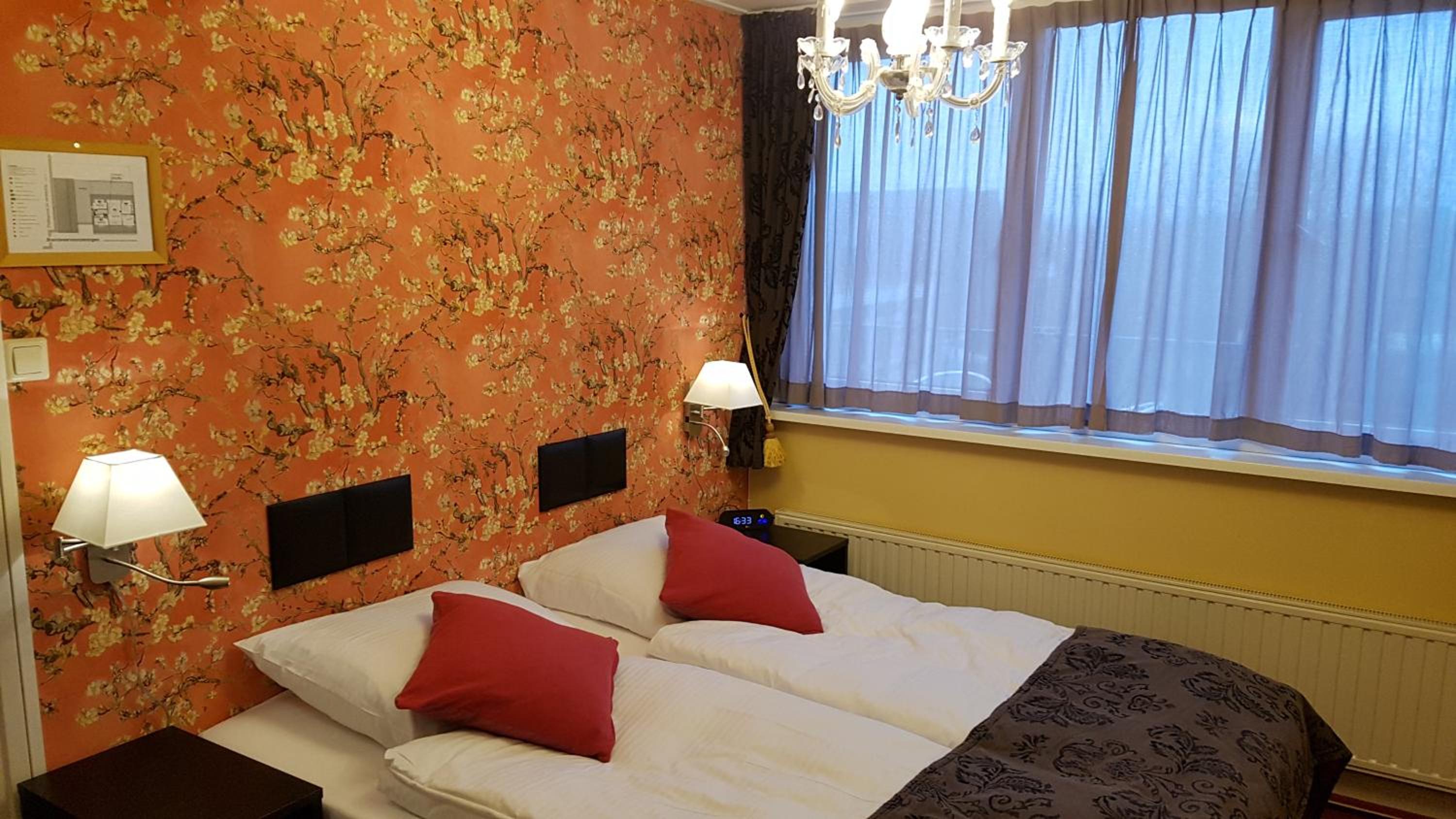 Triple Room with Terrace photo 1