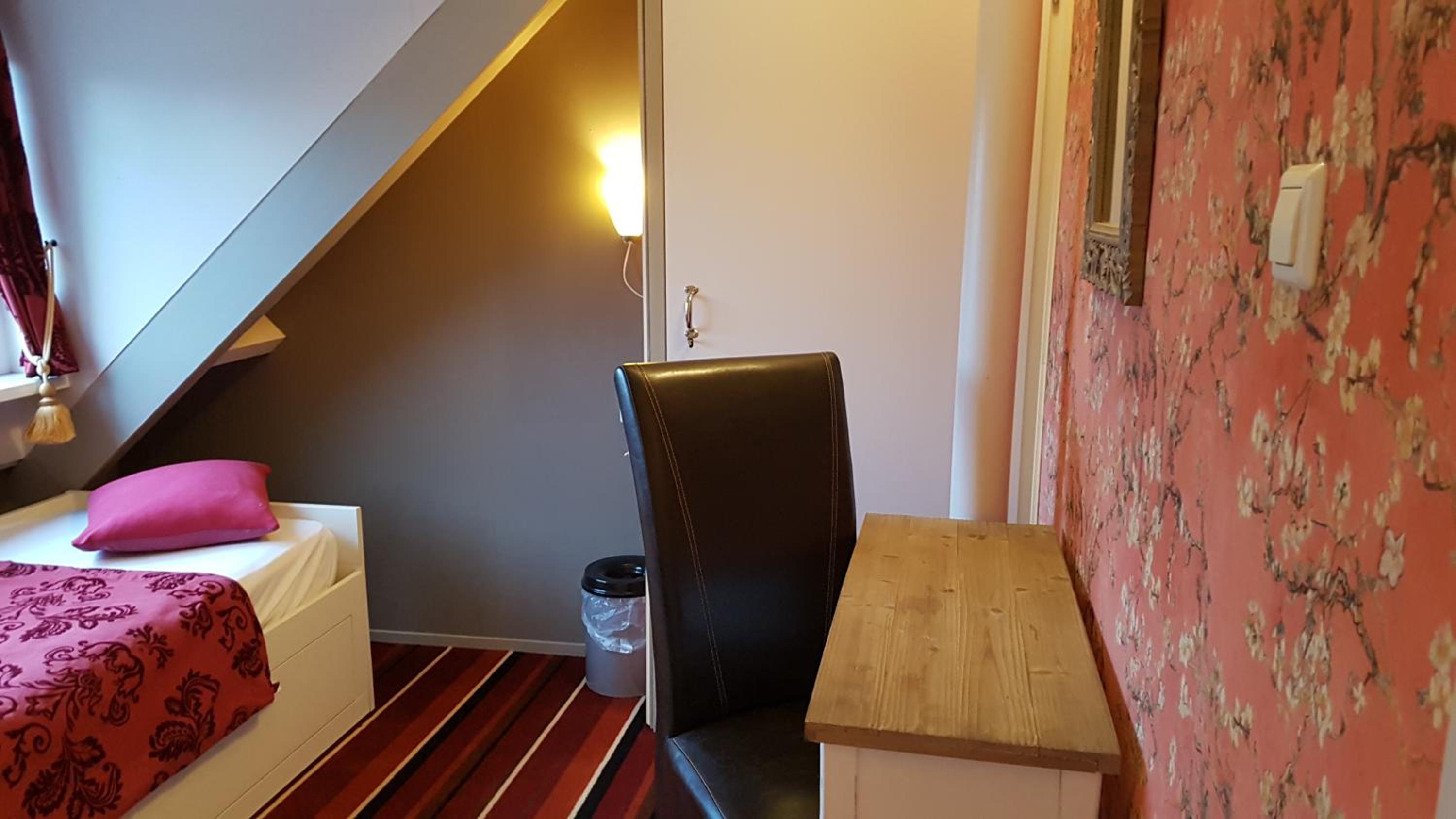 Triple Room with Terrace photo 2