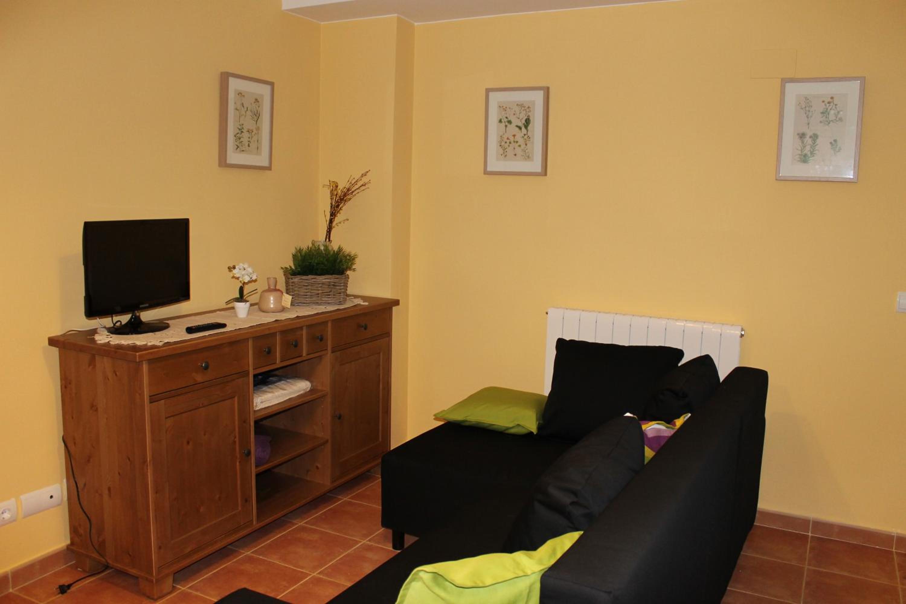 Two-Bedroom House photo 3