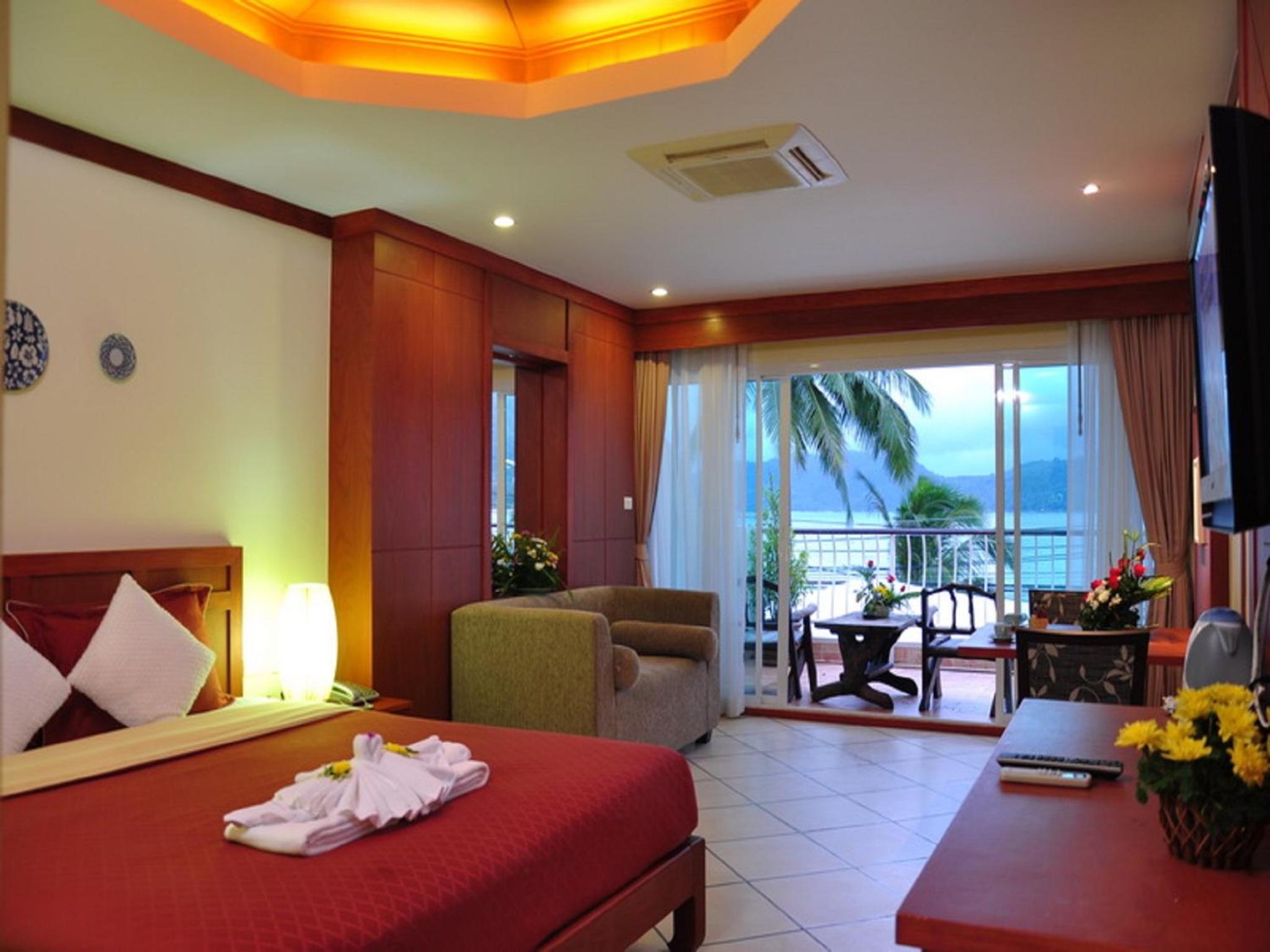 Deluxe Double or Twin Room - Photo 6