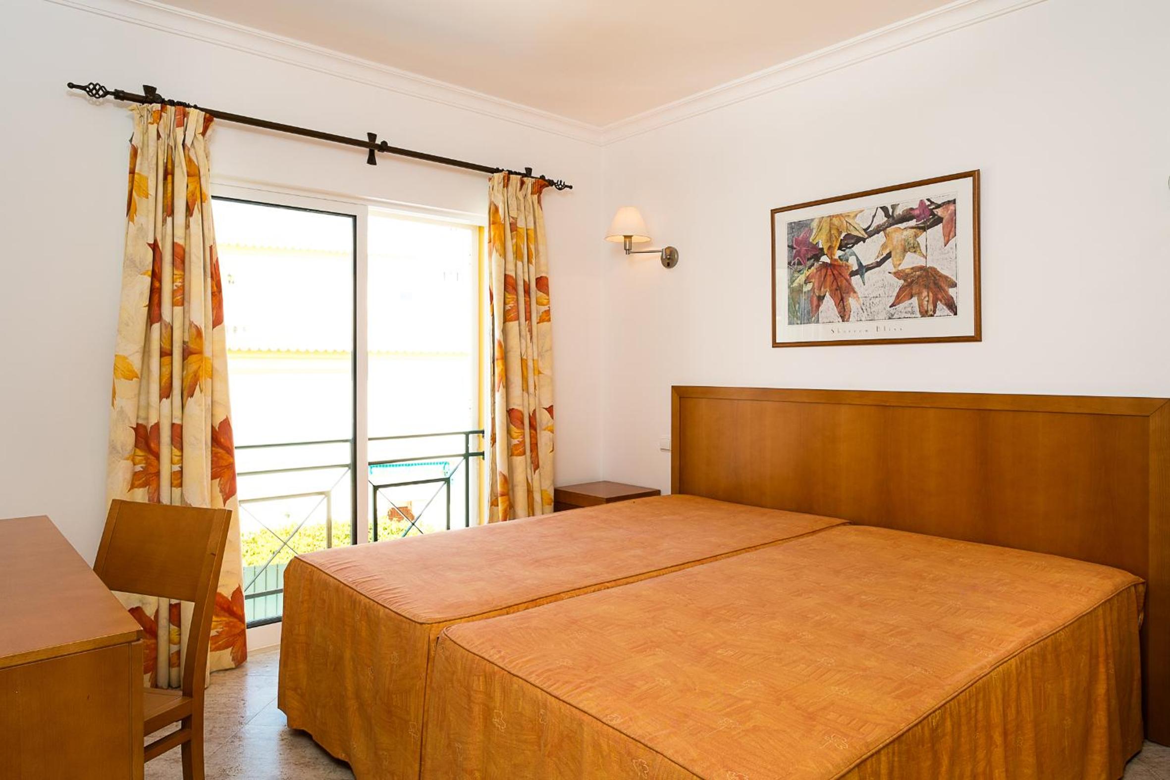 One-Bedroom Apartment - Photo 7