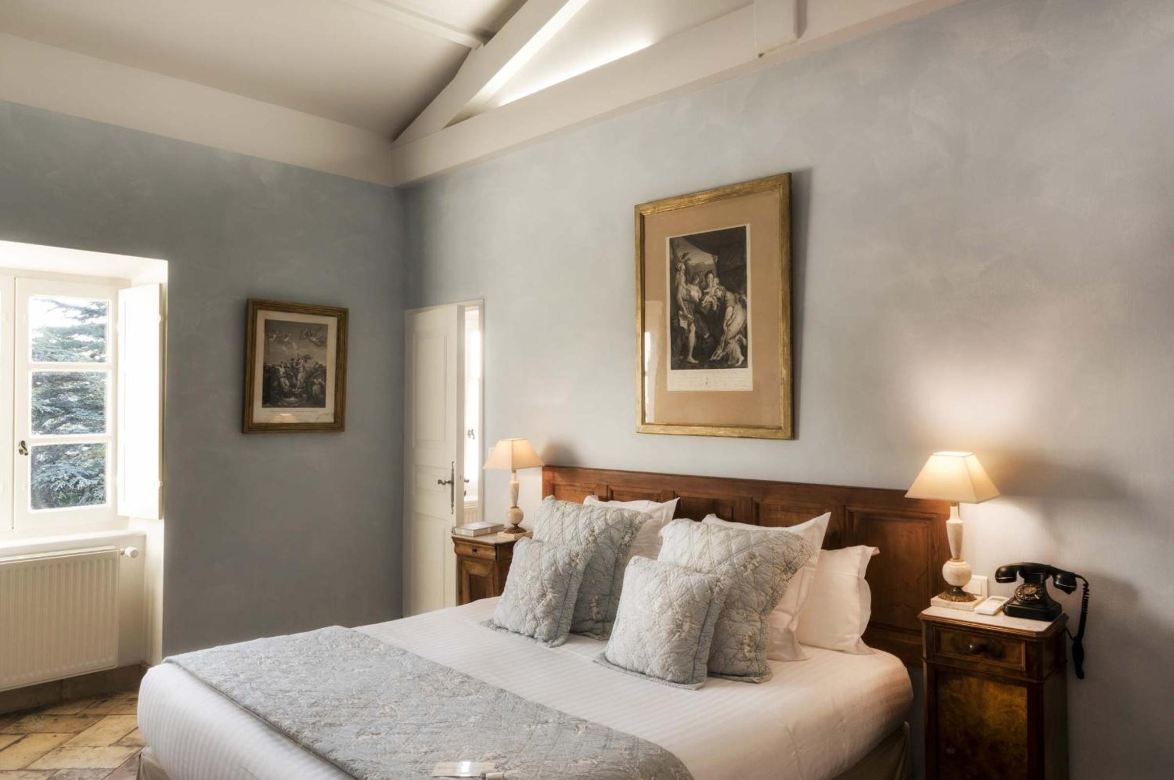 Character Double Room - Main Building photo 1
