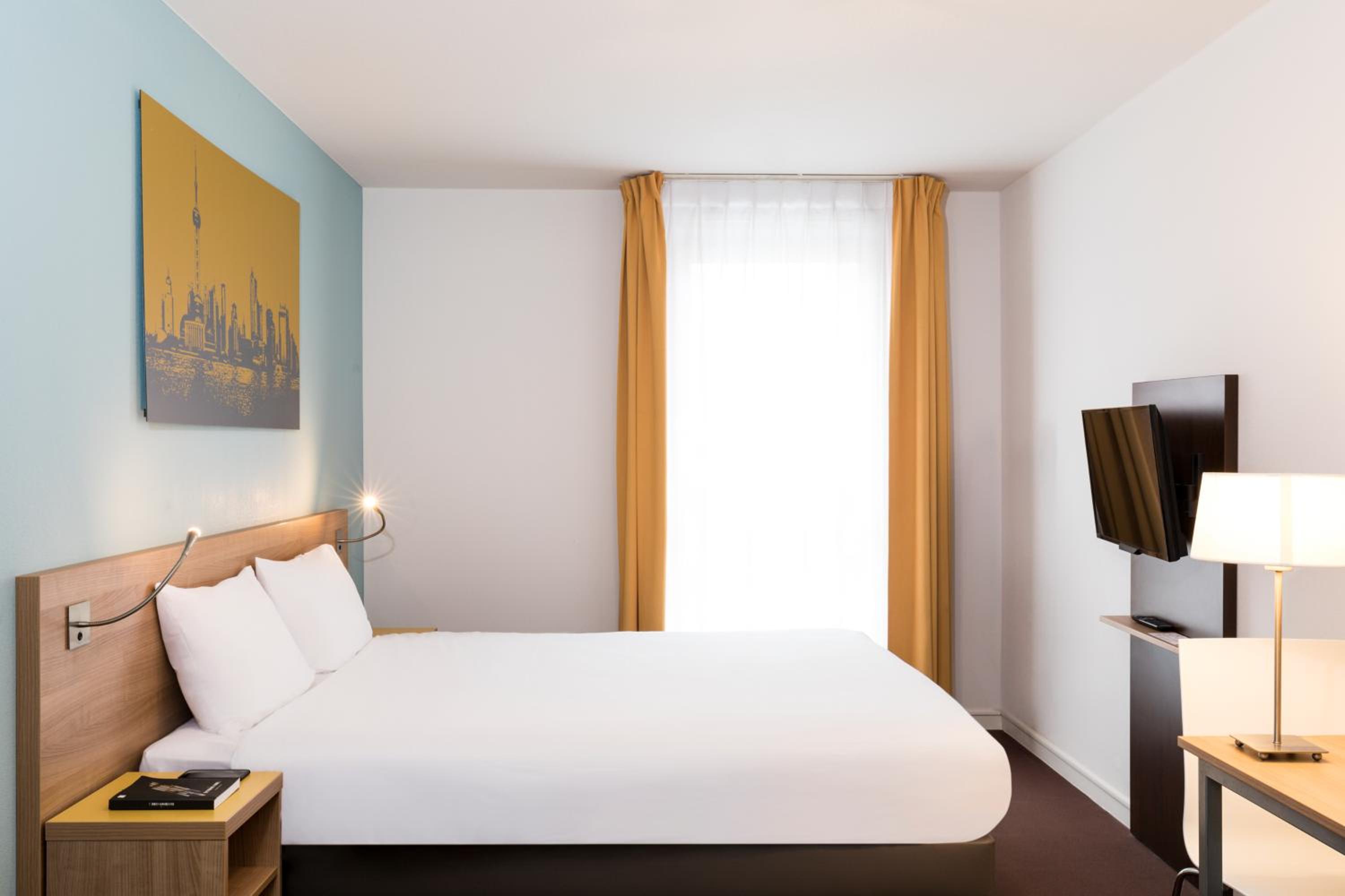One-Bedroom Apartment (4 Adults)