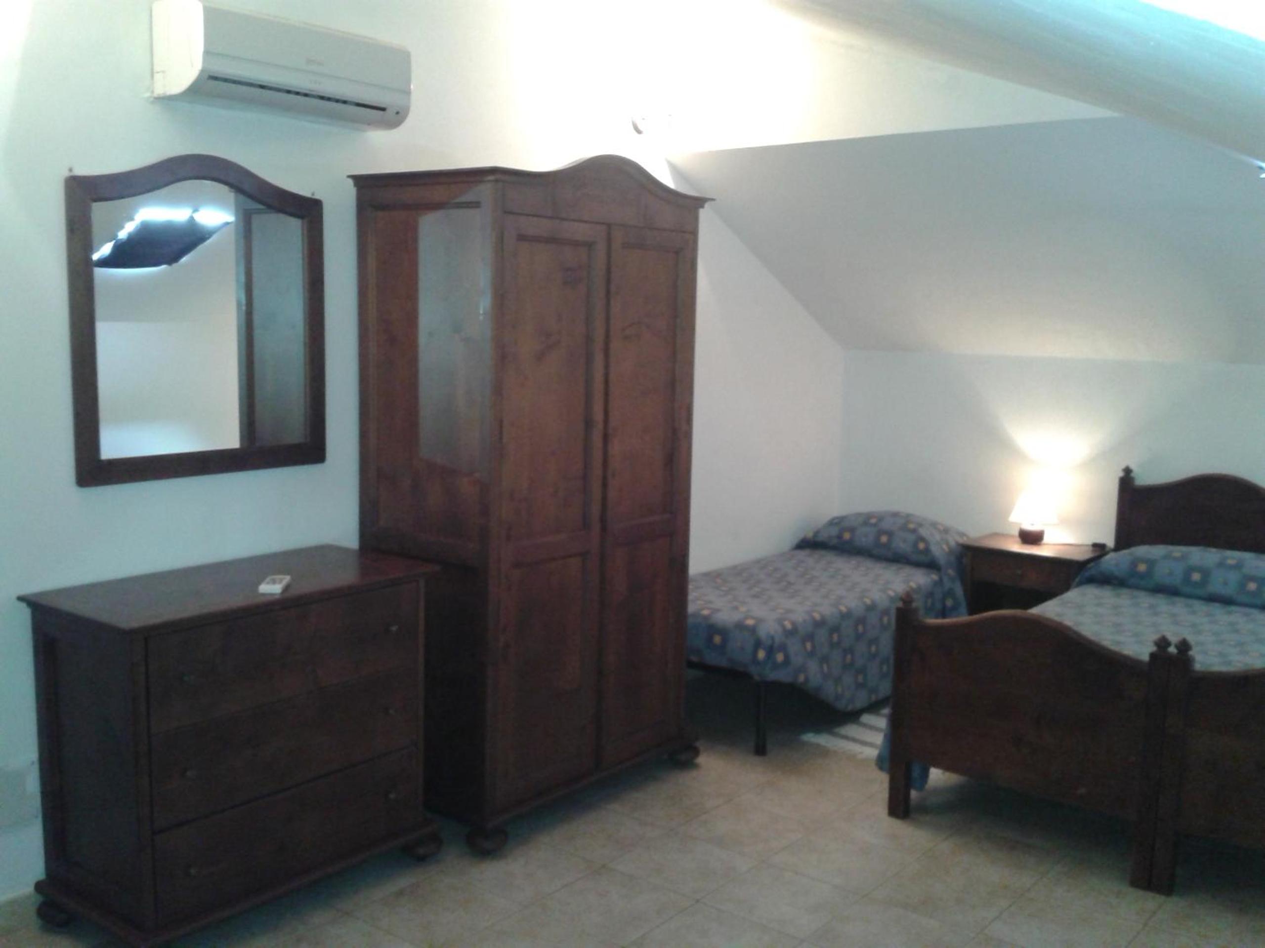 Studio (3 Adults)