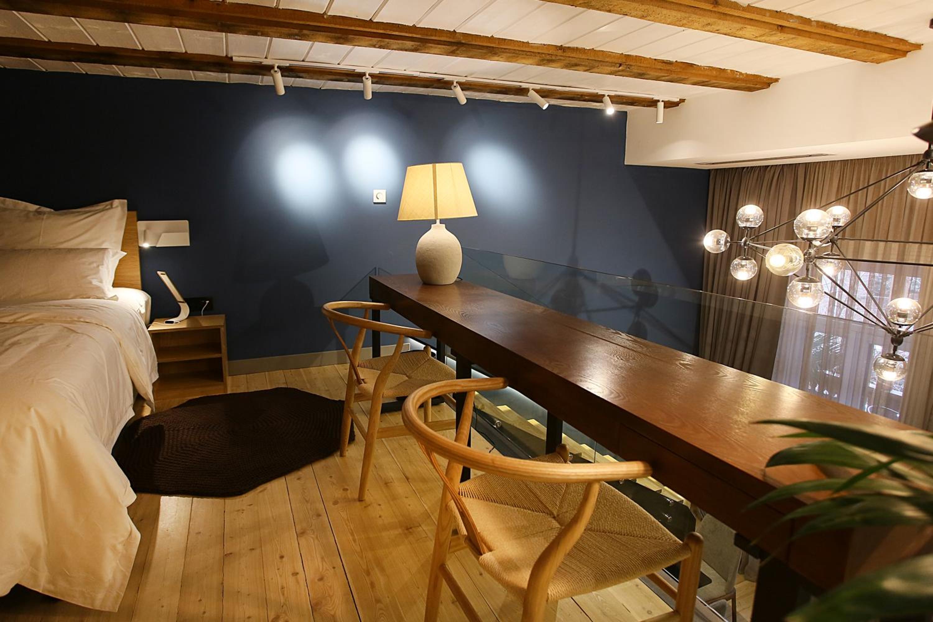 Studio - Split Level - Photo 4