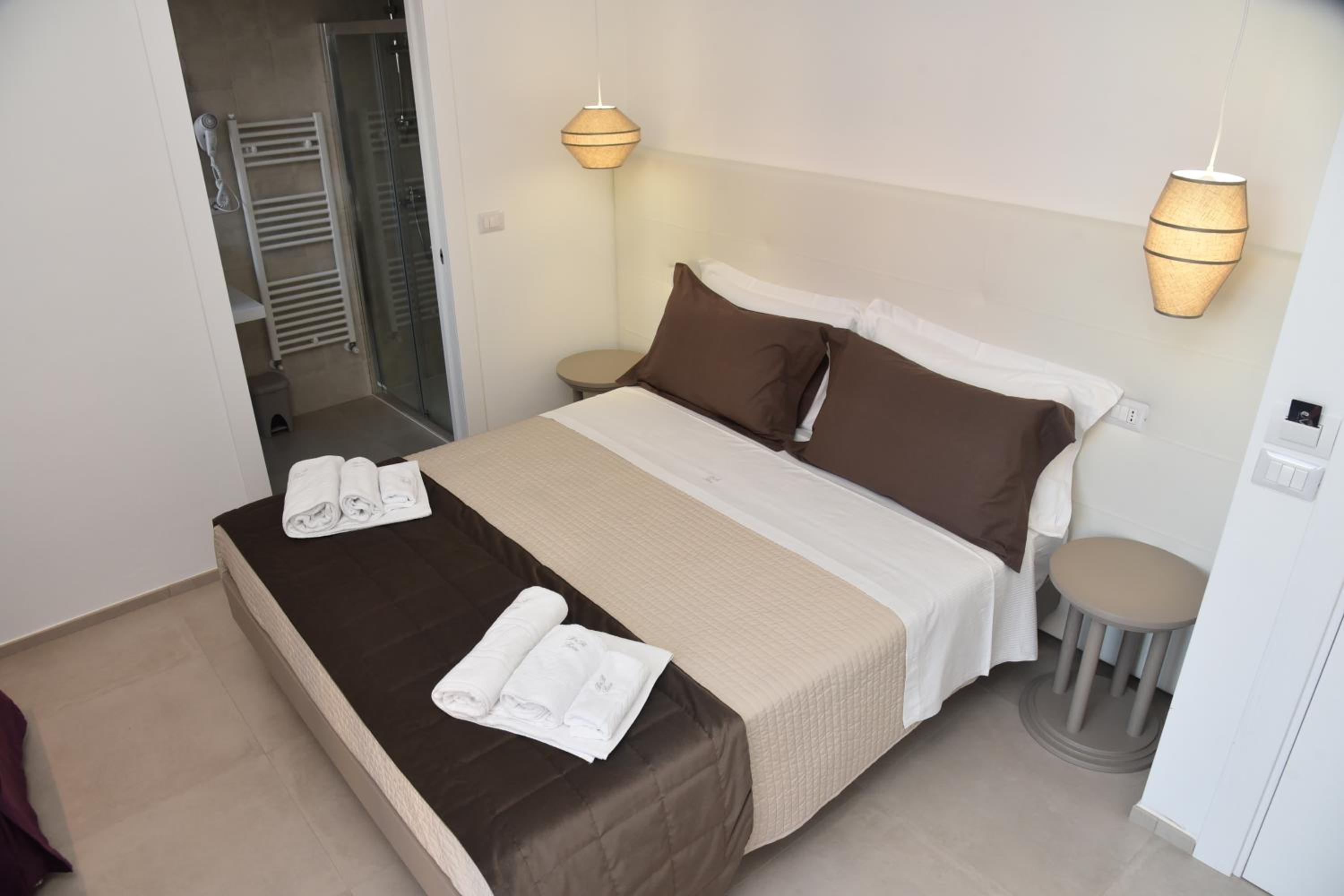 Triple Room with Garden View - Photo 4