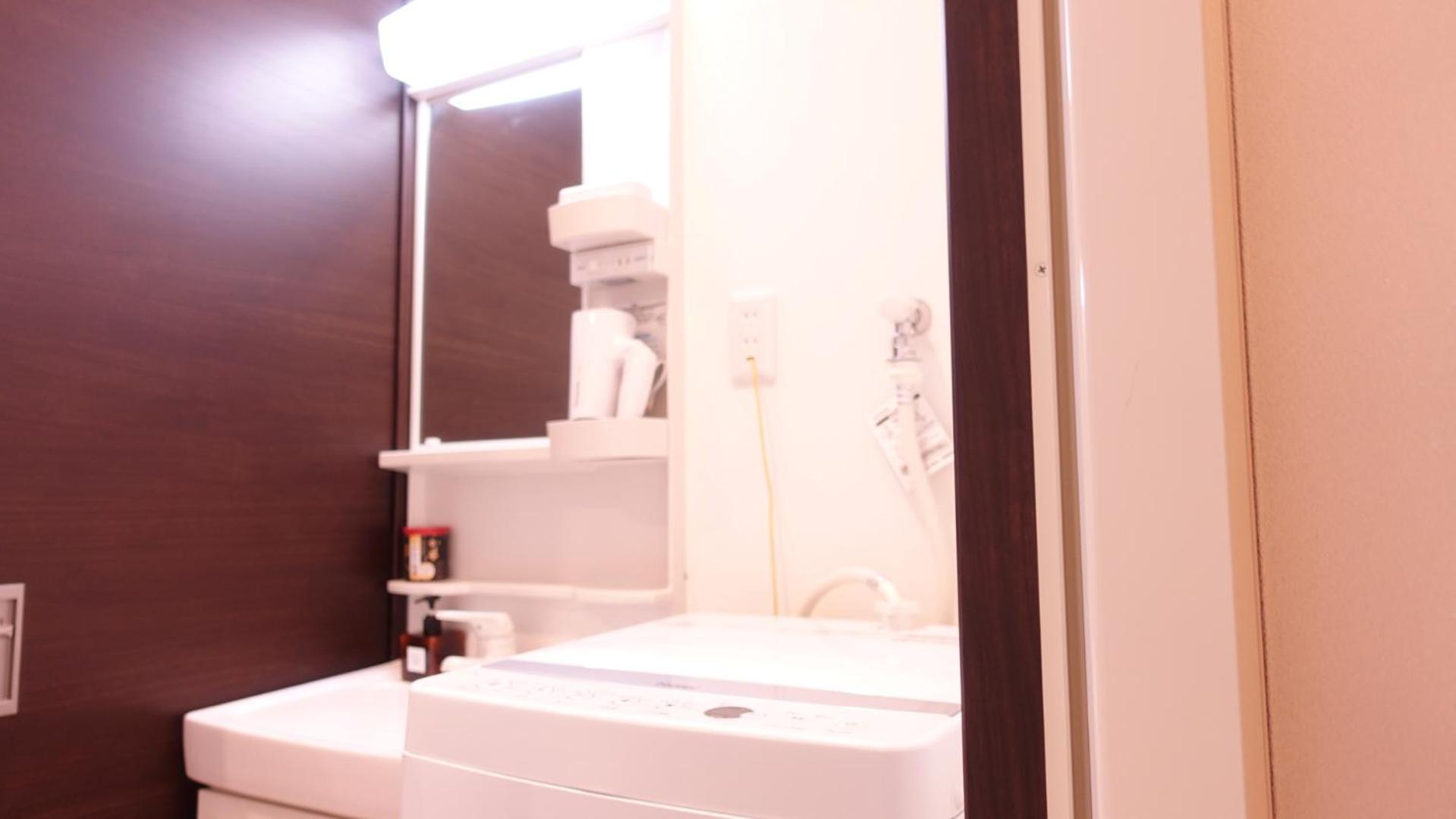Twin Room - Photo 3