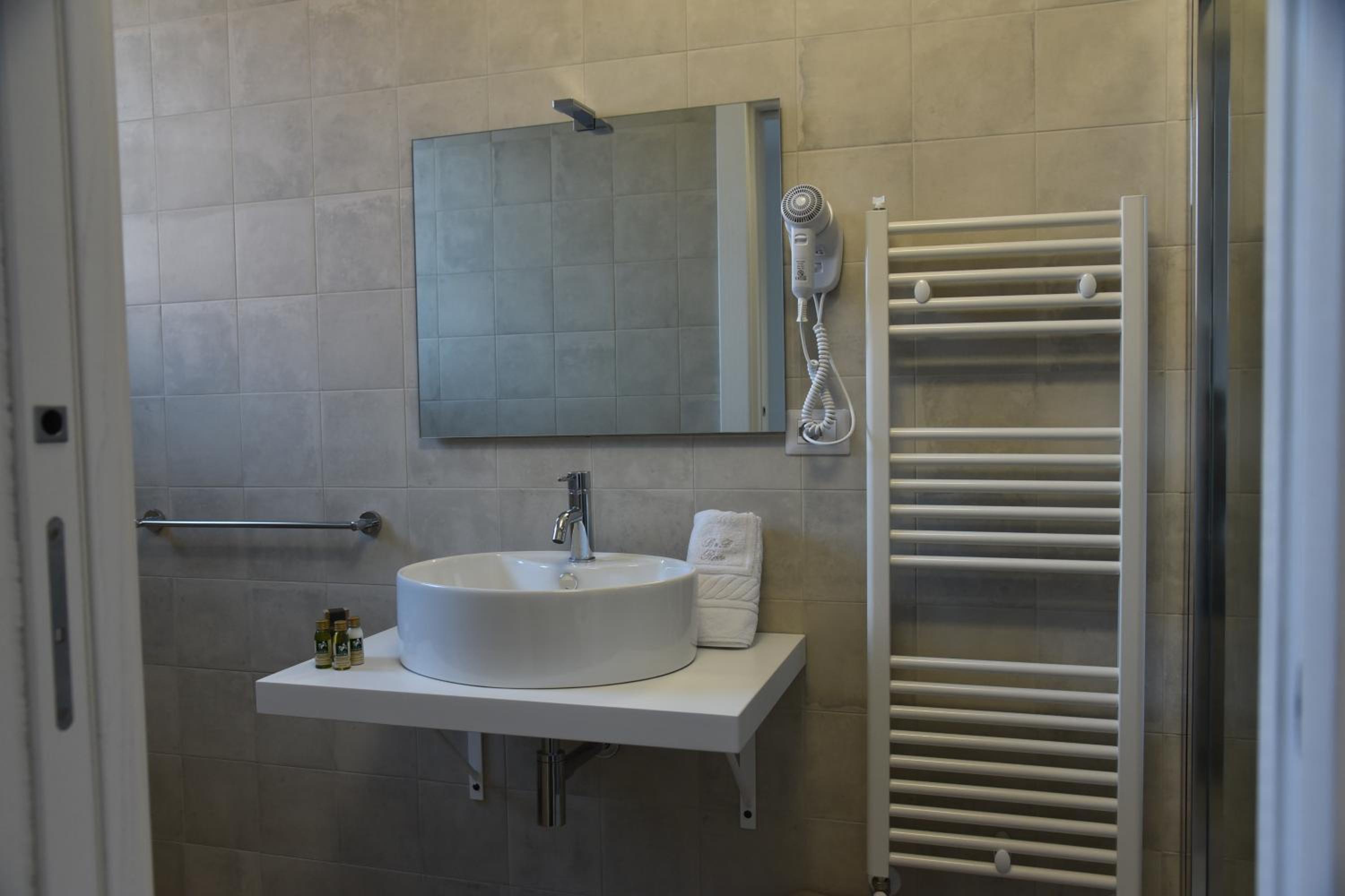 Triple Room with Garden View - Photo 6