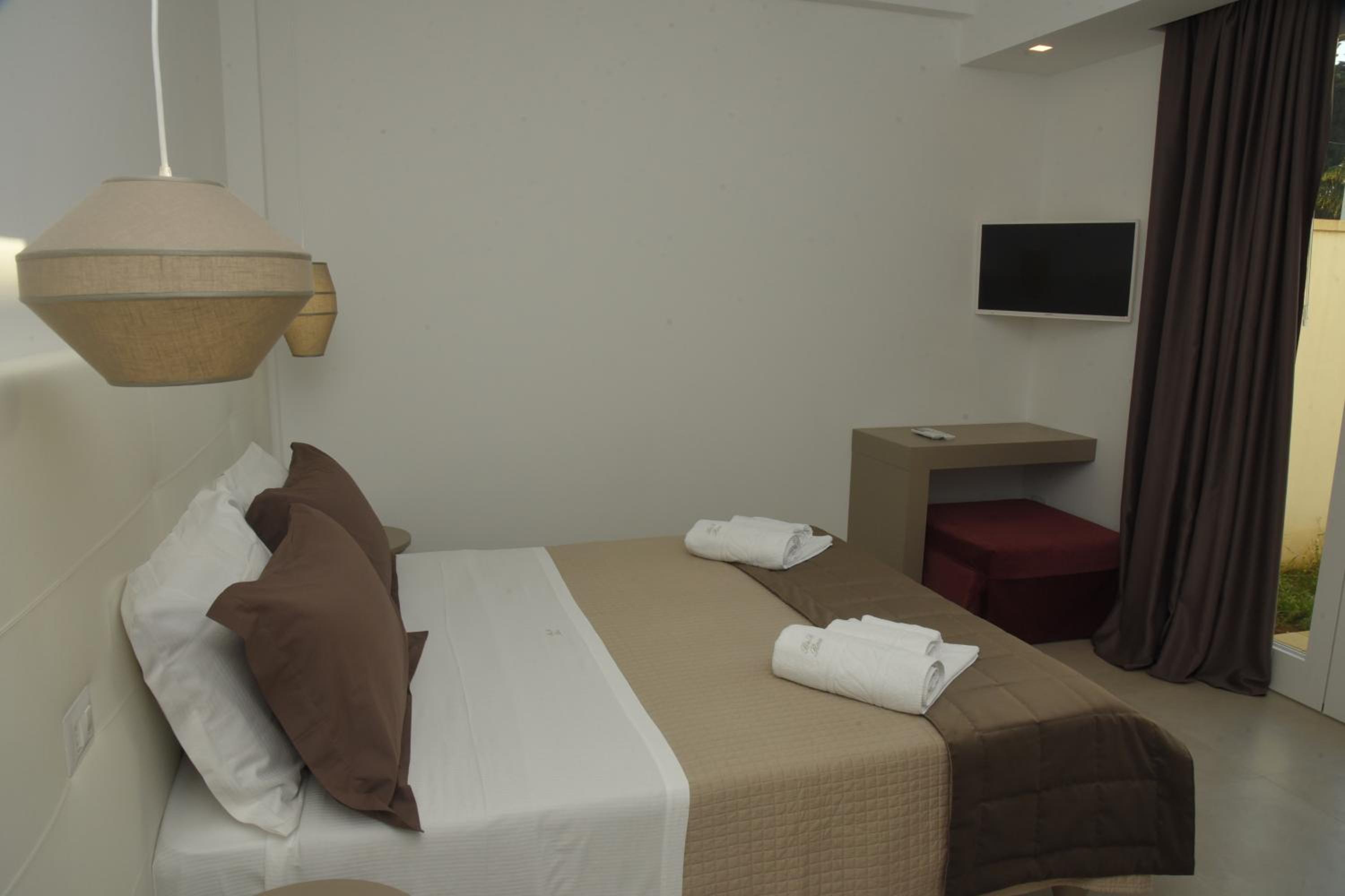 Superior Triple Room - Photo 3