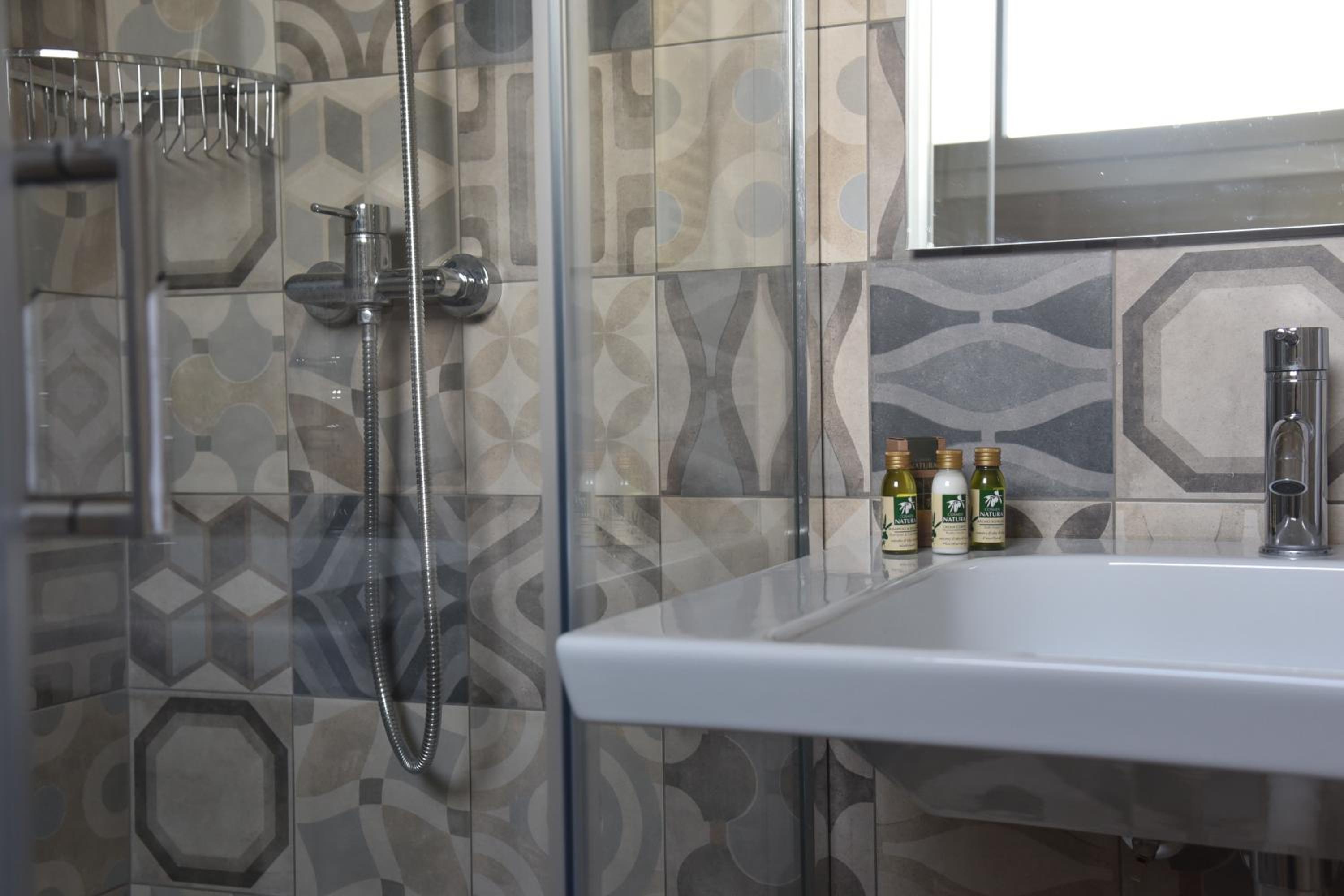 Superior Triple Room - Photo 4