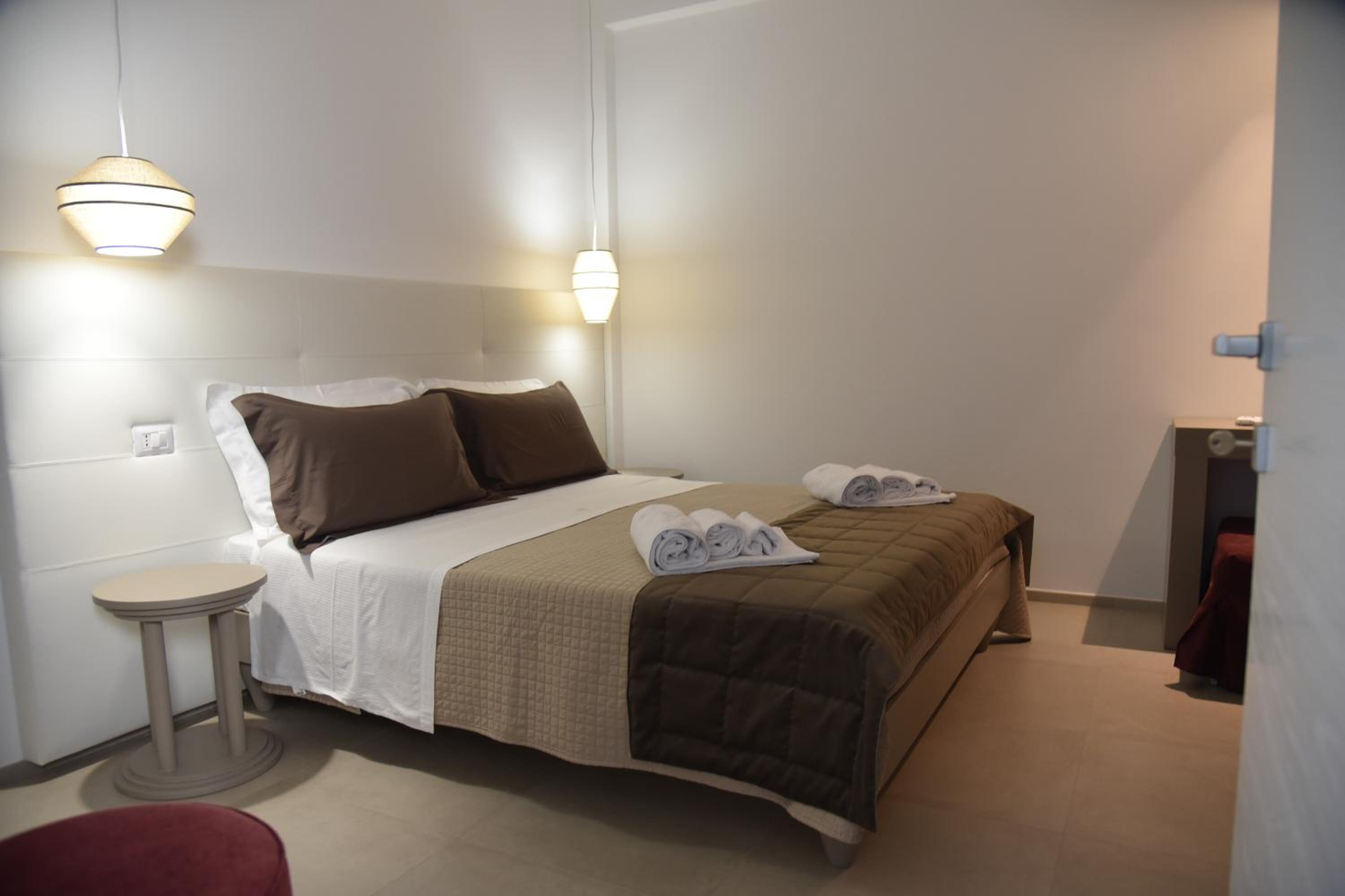 Superior Triple Room - Photo 11