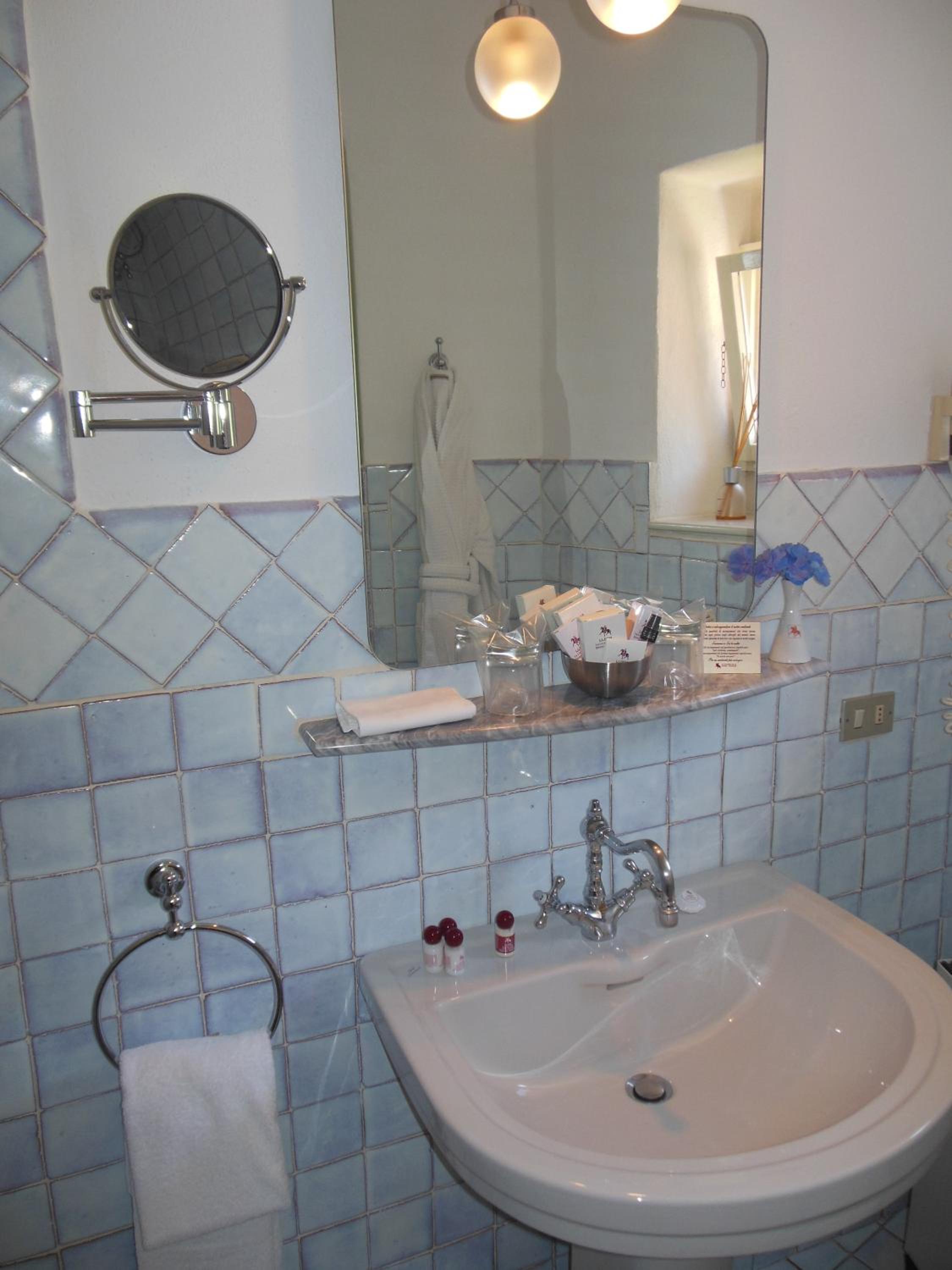 Classic Double Room - Photo 4