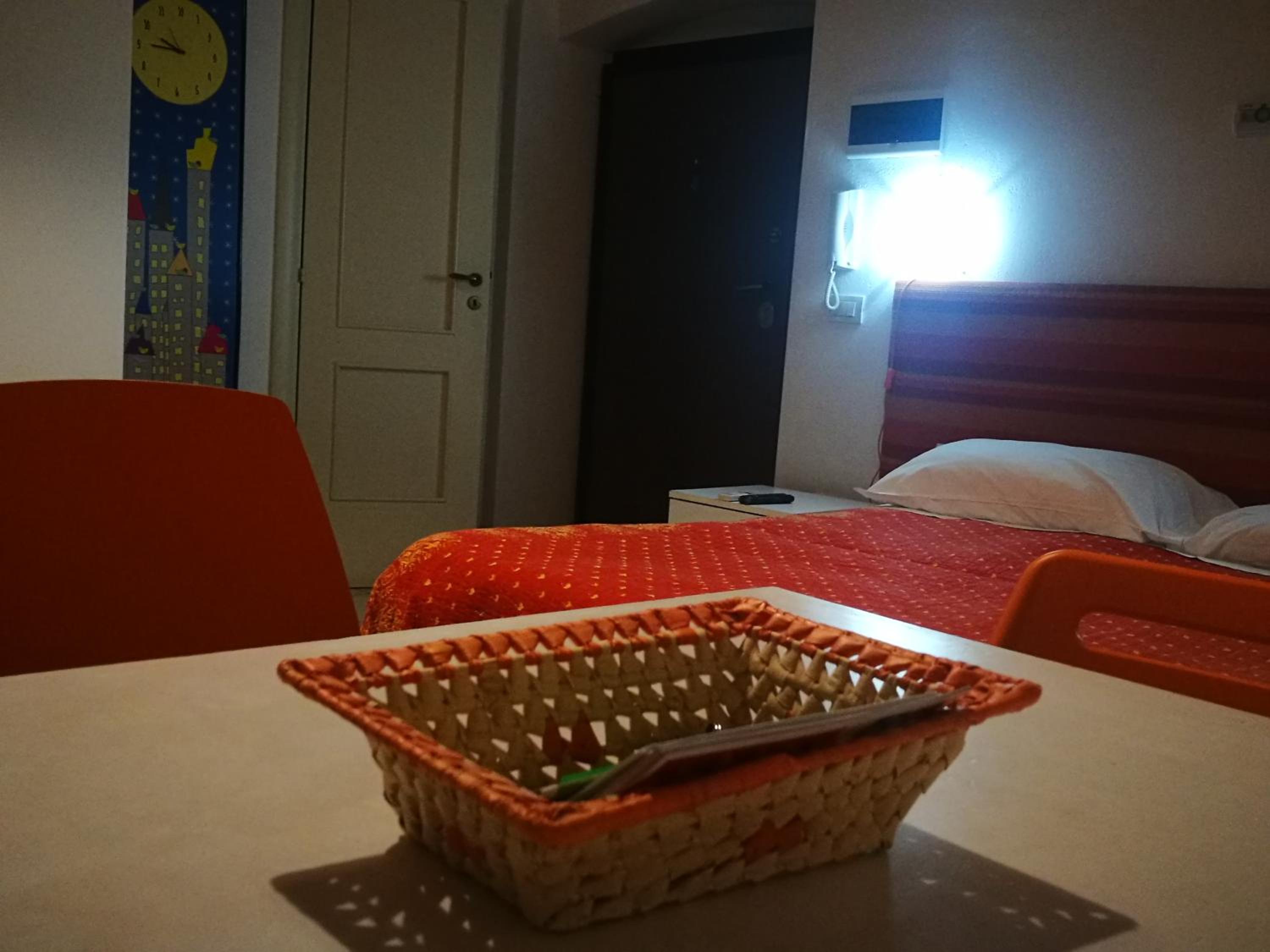 Studio (2 Adults) - Photo 1