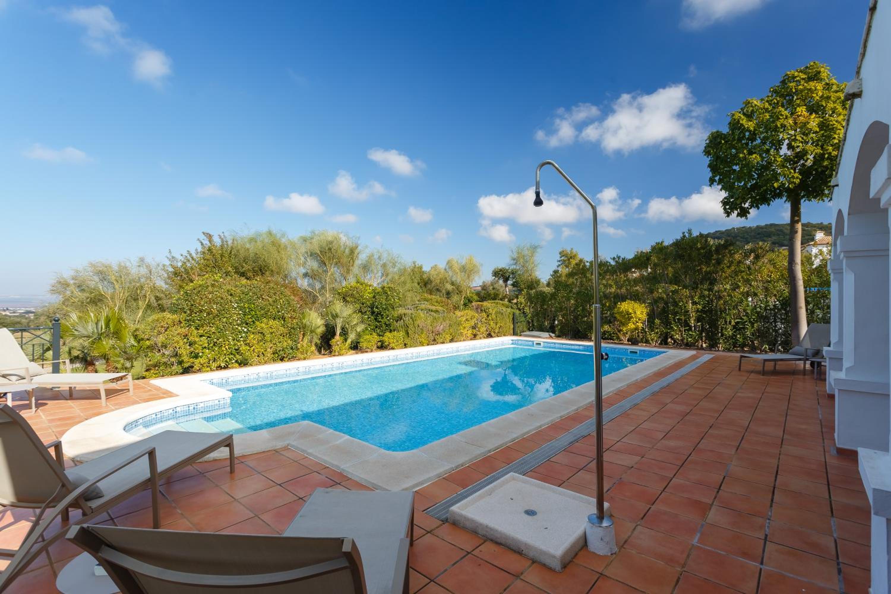 Four-Bedroom Villa With Private Pool photo 2