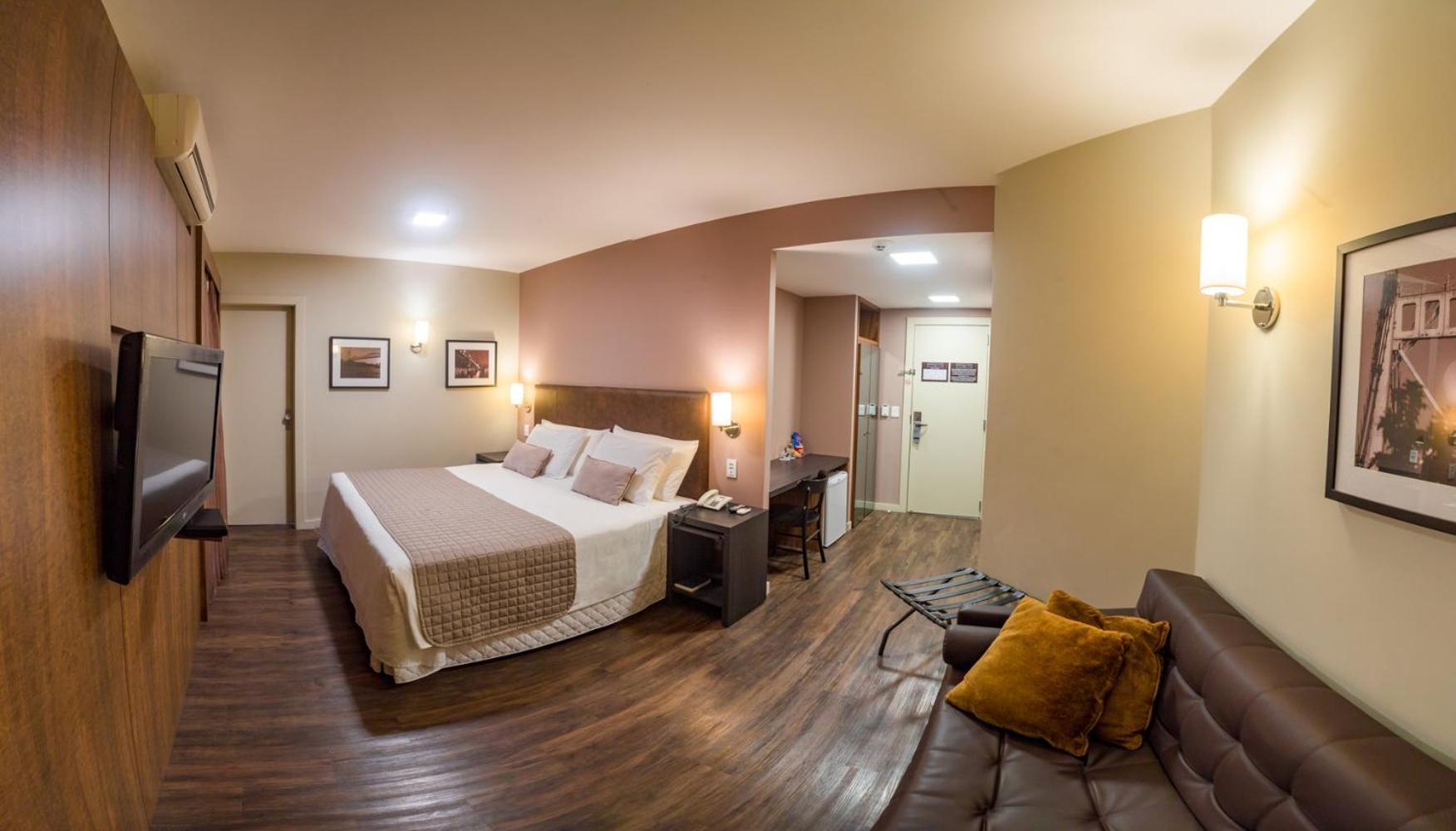 Luxury Room with Double Bed - Photo 13