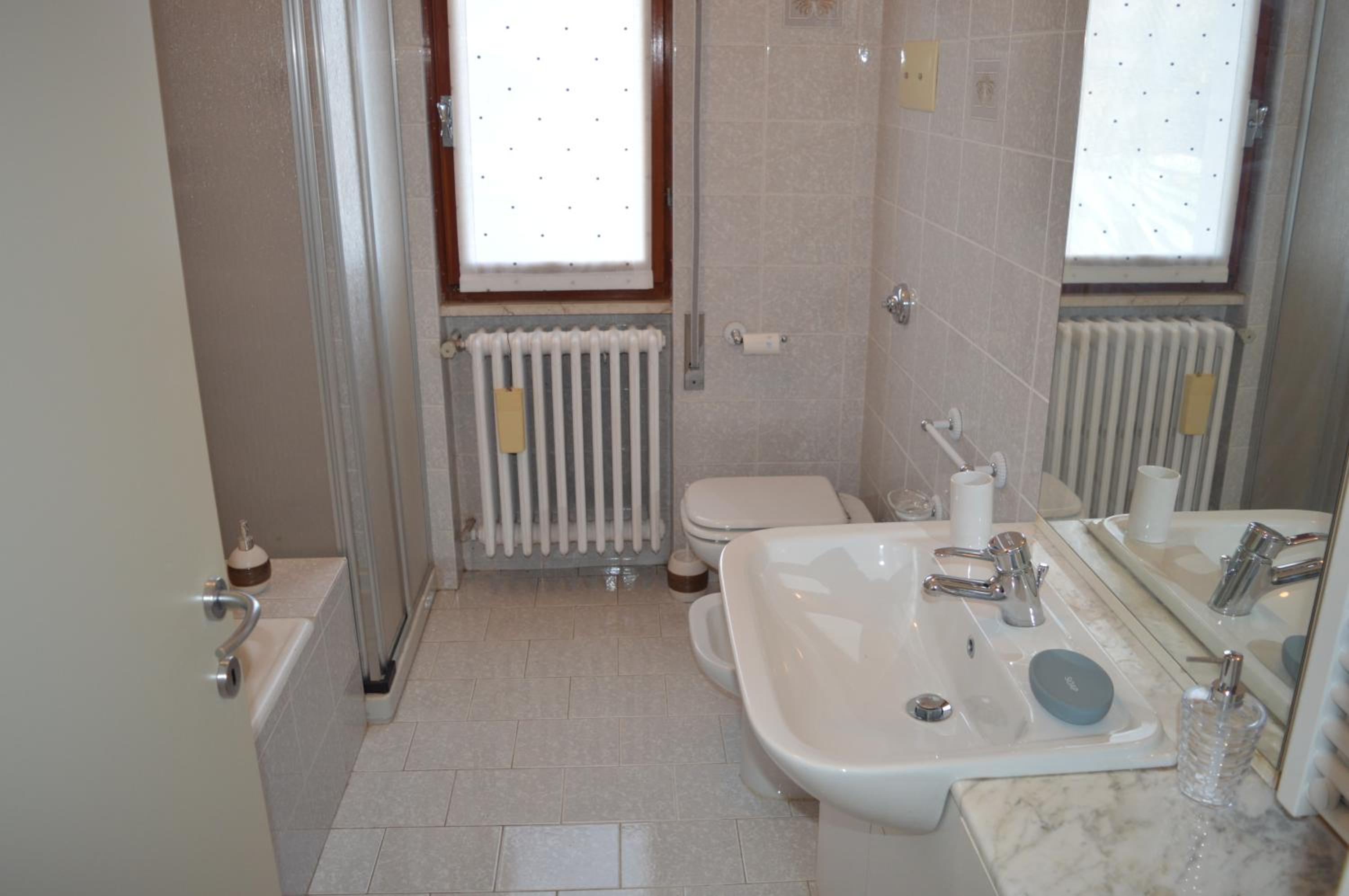 Deluxe Double or Twin Room with Pool View - Photo 46