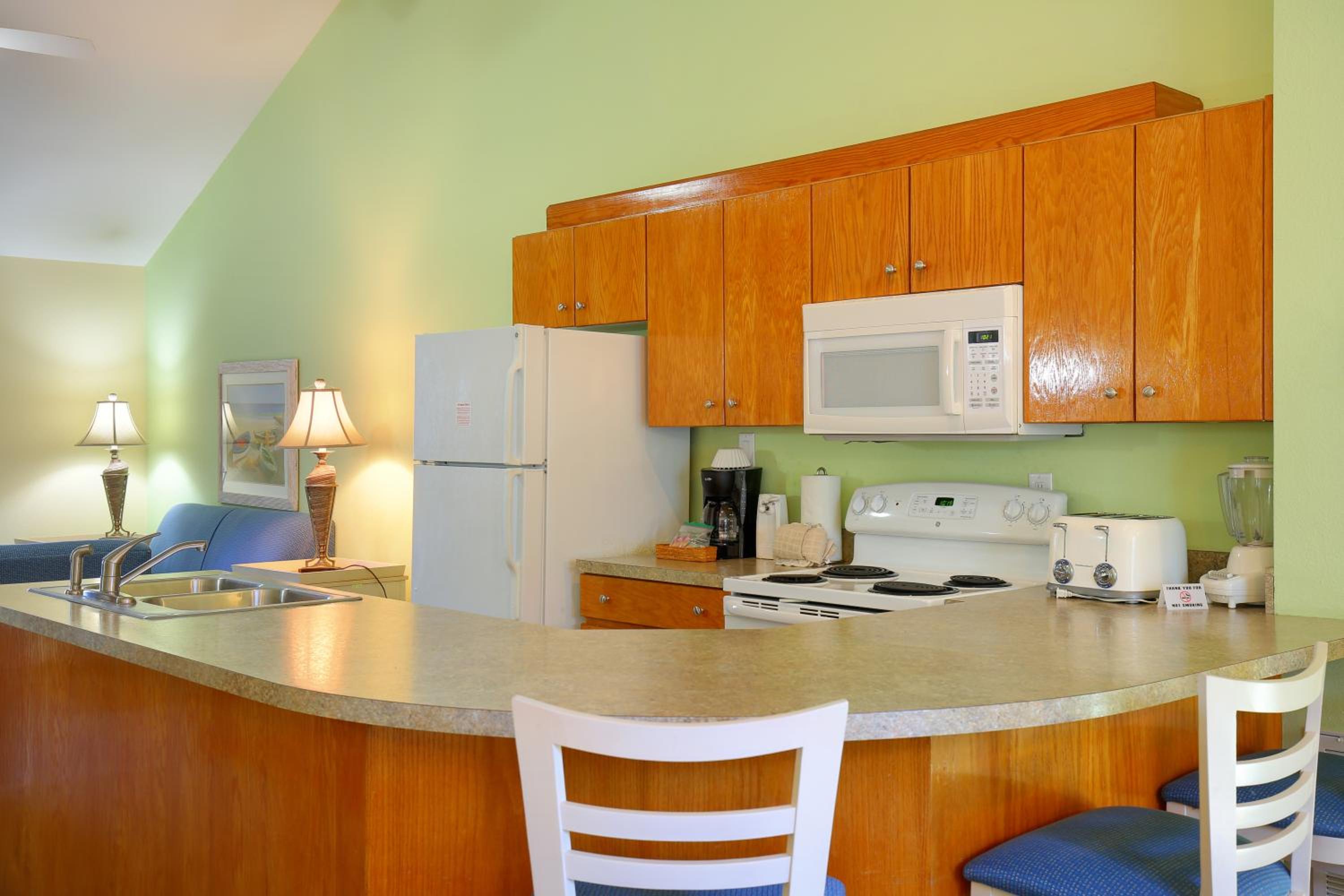 Apartment with Balcony photo 2