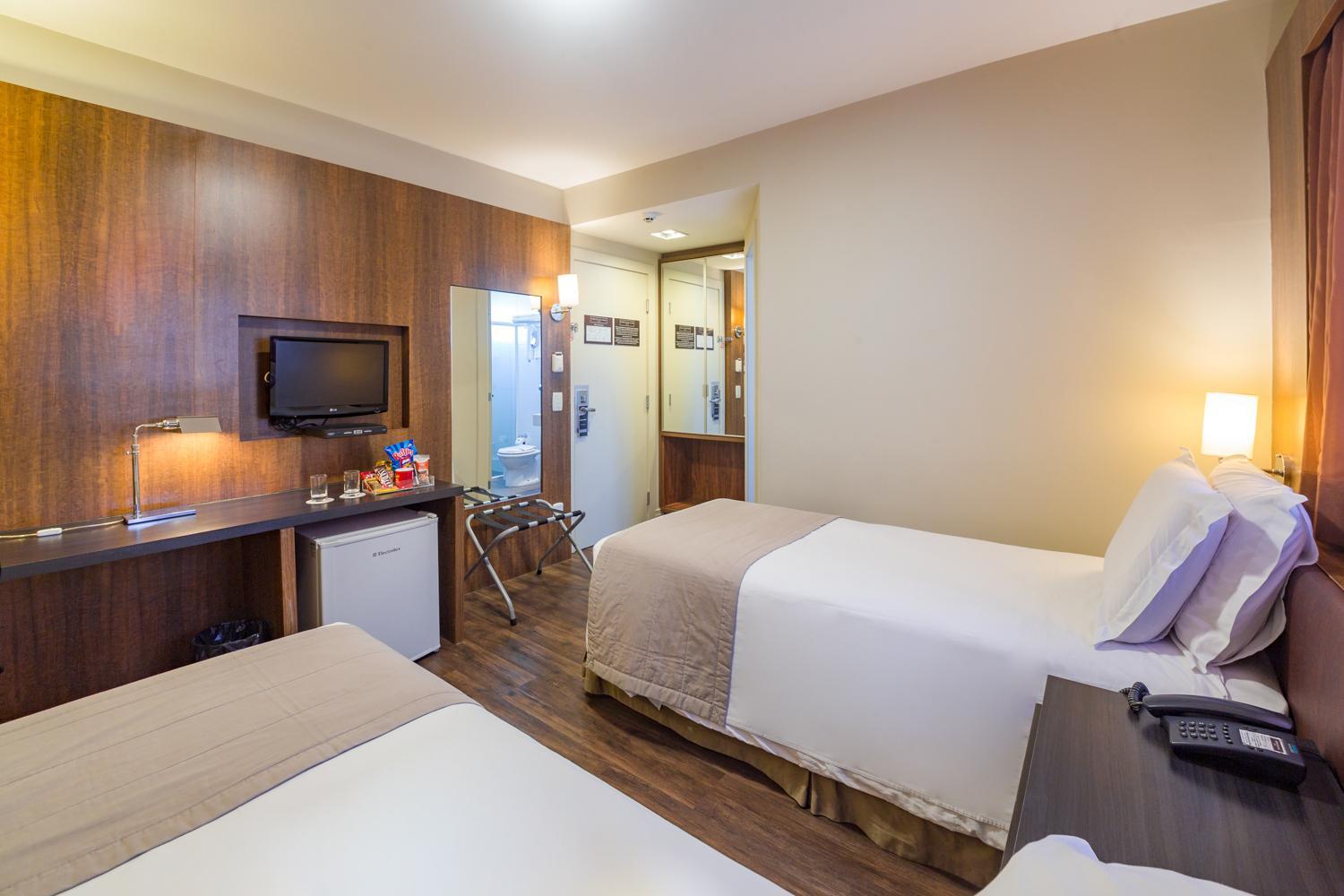 Executive Twin Room - Photo 2