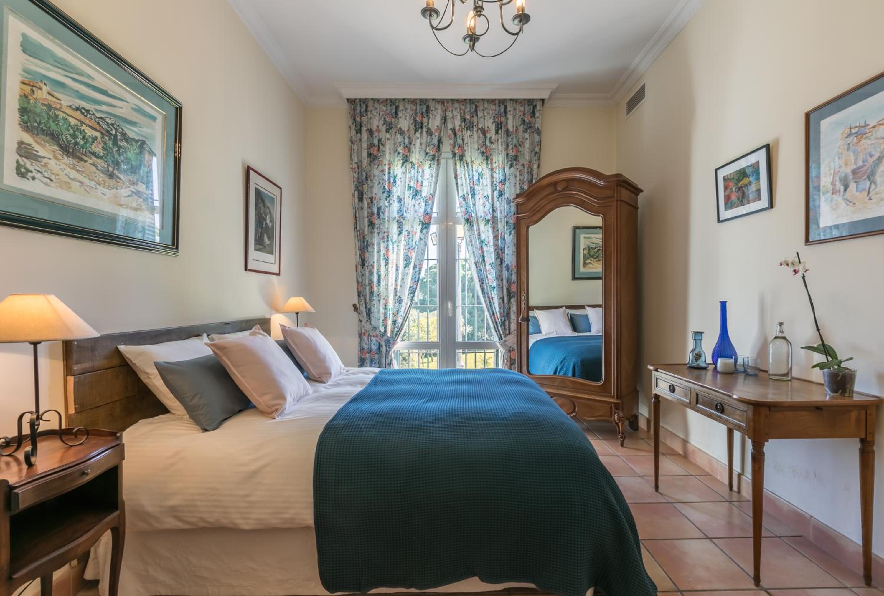 Double Room with Private Bathroom photo 2